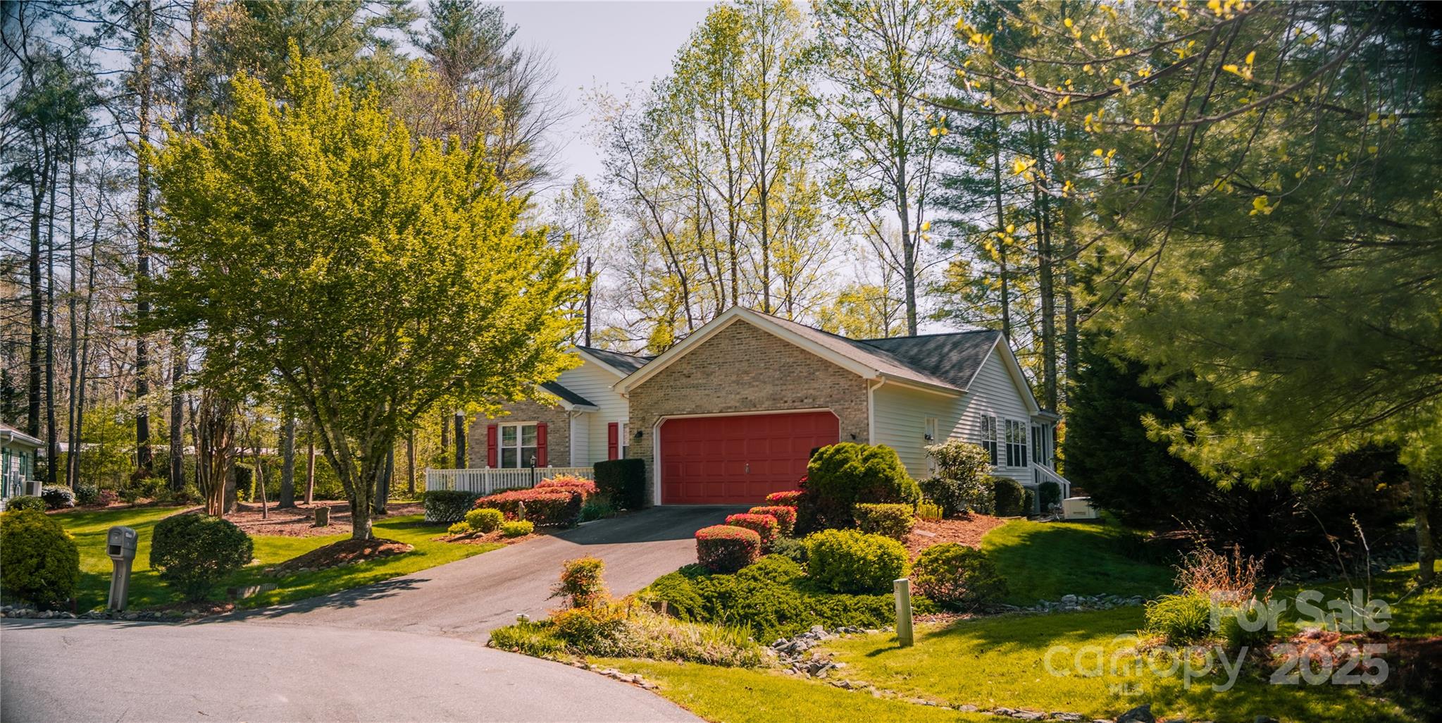 9 Manakiki Court Property Photo