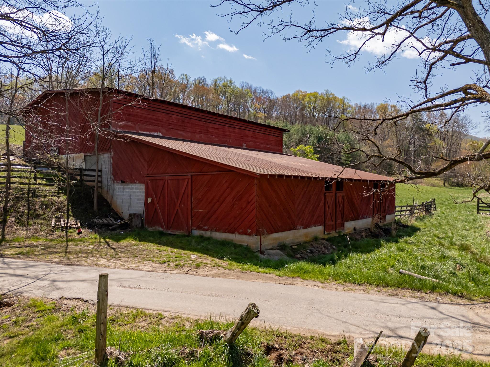 435 Upper Glady Fork Road Property Photo 16
