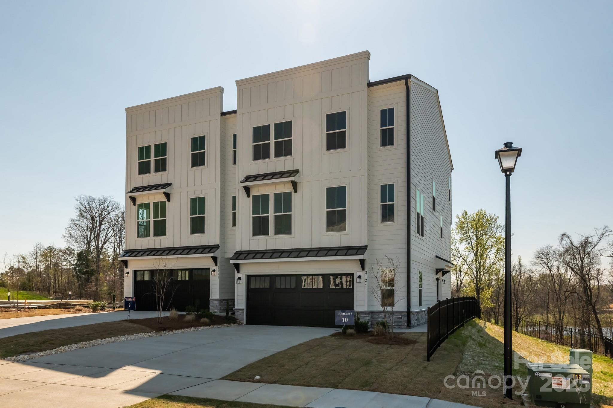 2124 Barrowcliffe Drive Property Photo
