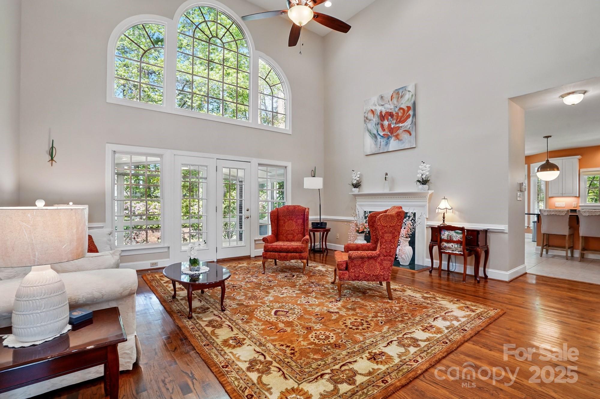 6009 Glen Manor Drive Property Photo 8