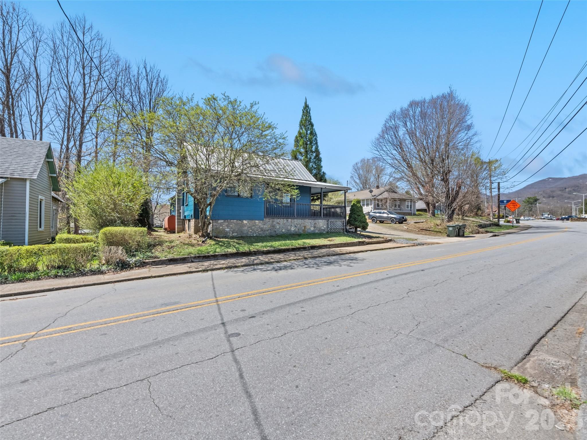 442 And 440 Walnut Street Property Photo 11