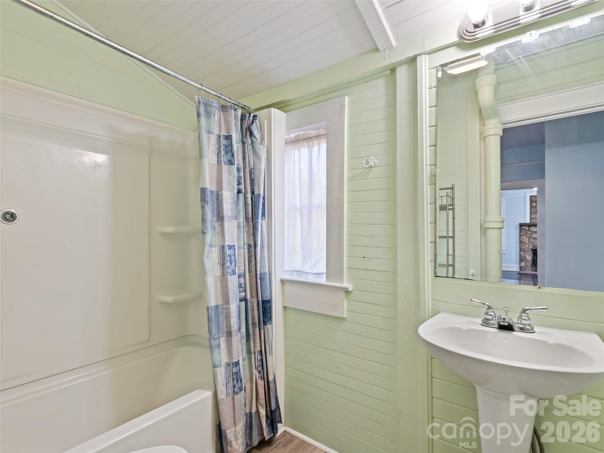 442 And 440 Walnut Street Property Photo 21