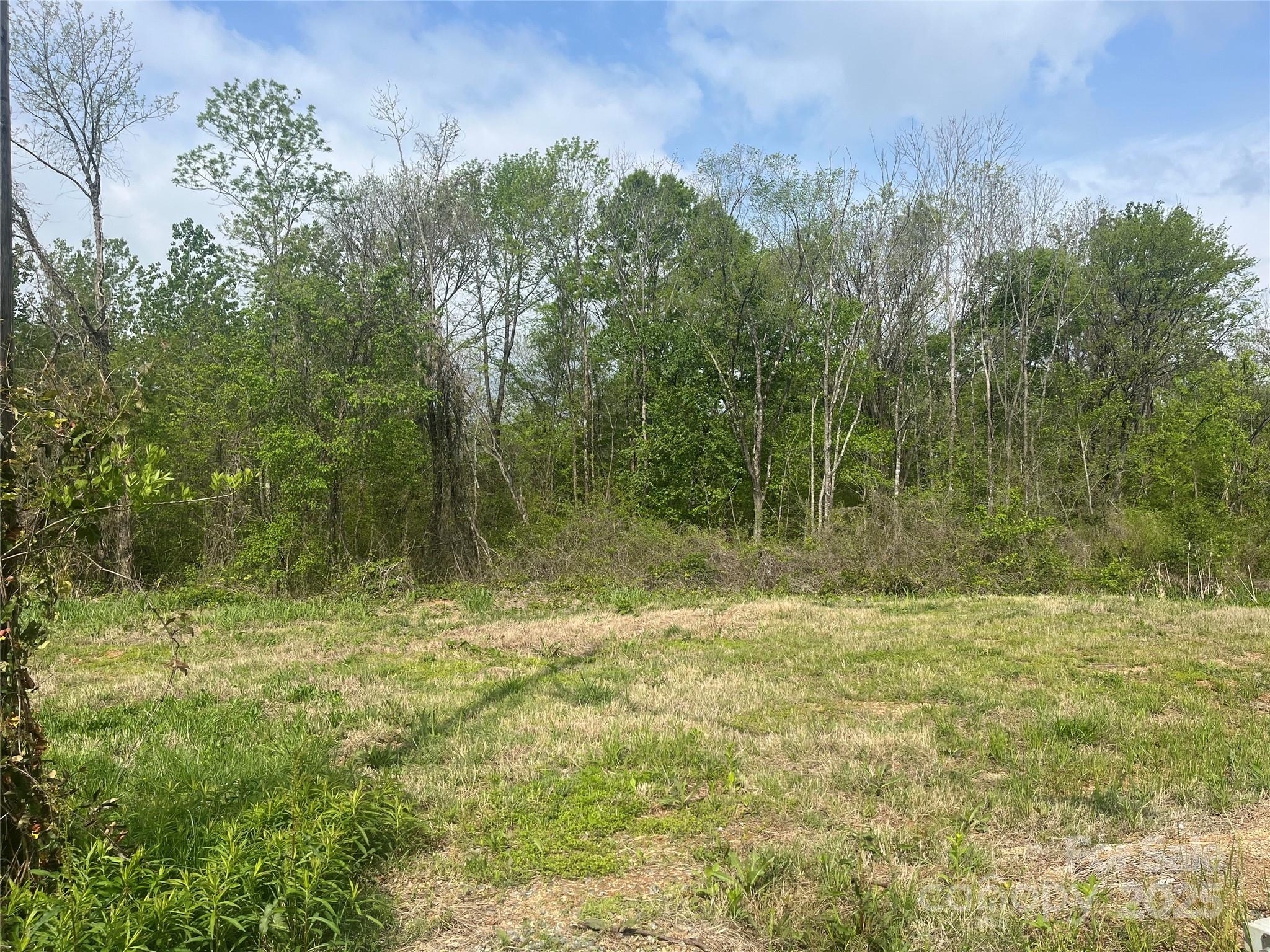 2745 Celia Avenue Property Photo 1