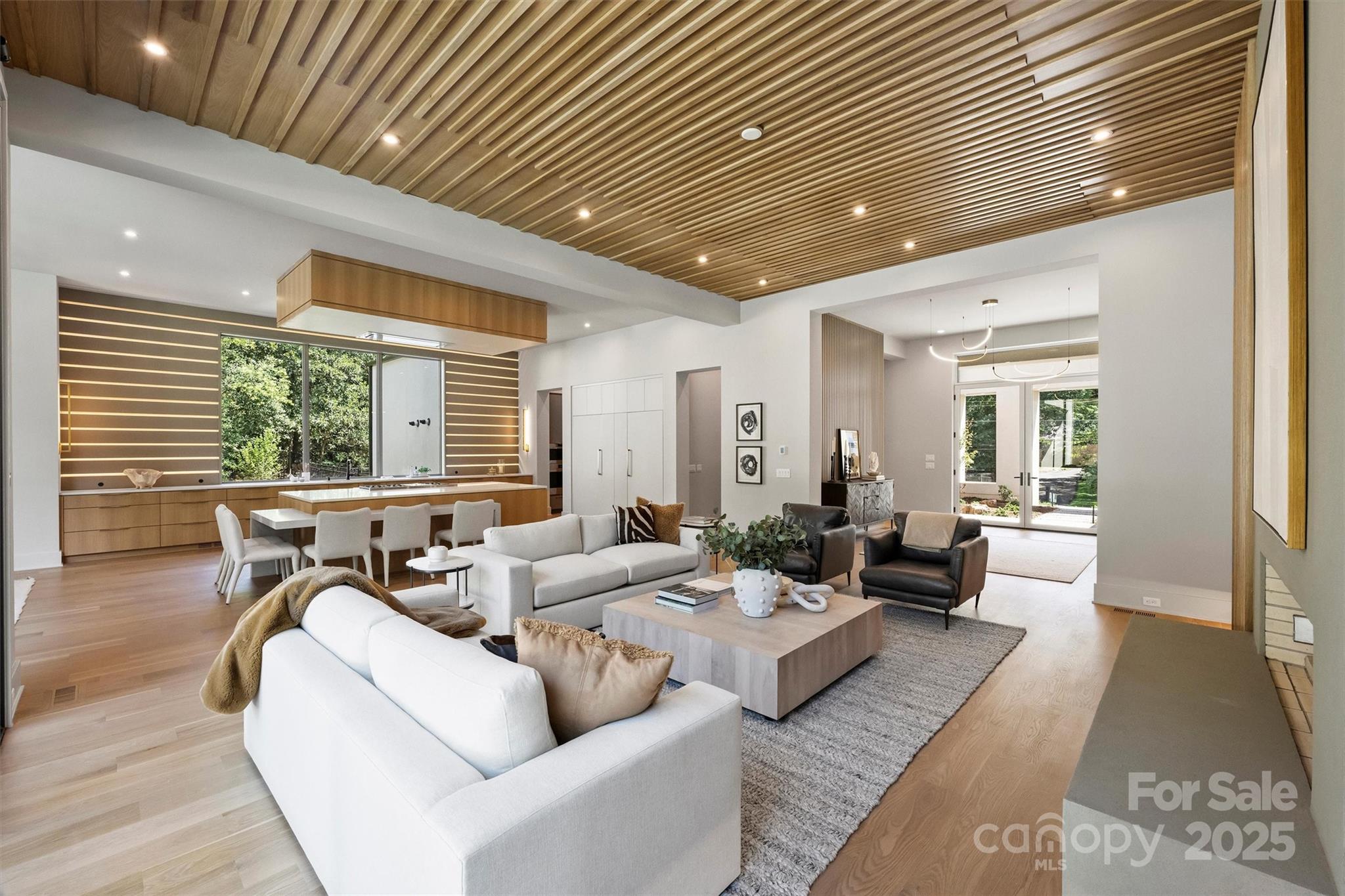 3630 Foxcroft Road Property Photo 12