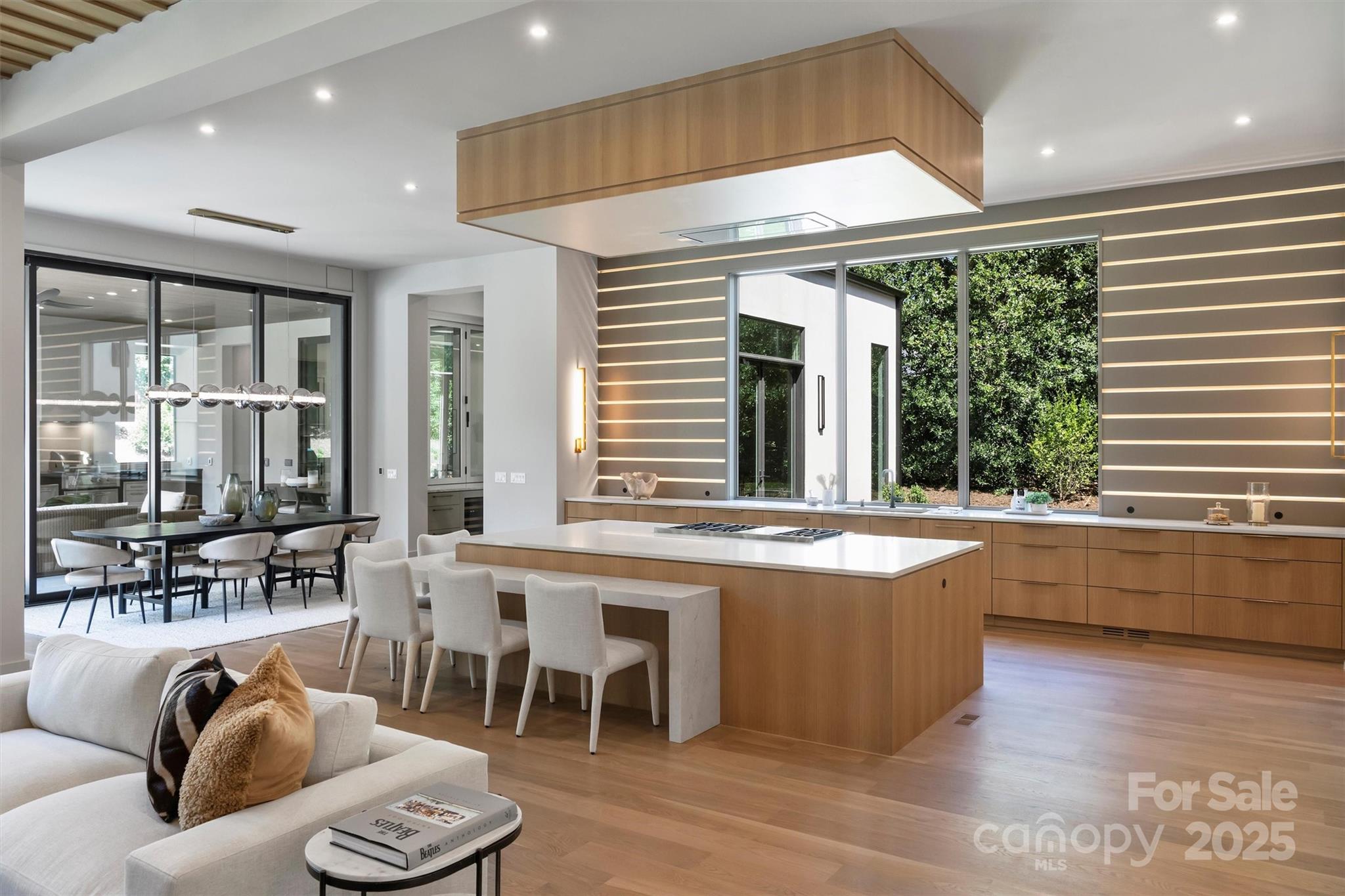 3630 Foxcroft Road Property Photo 13