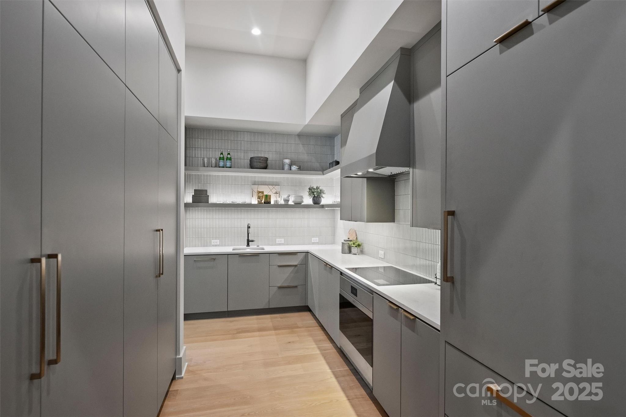 3630 Foxcroft Road Property Photo 20