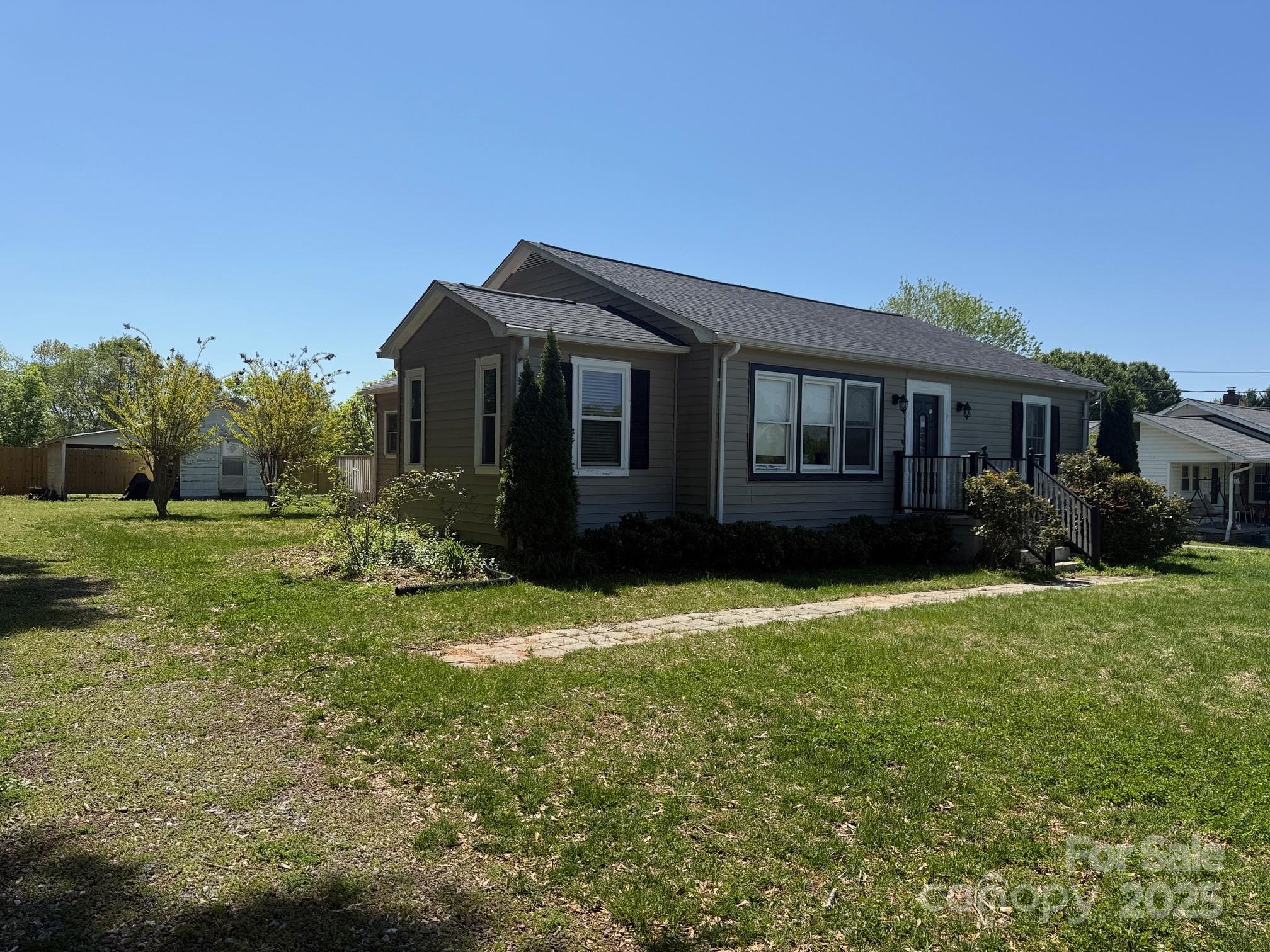 1782 Us 74 Business Highway Property Photo