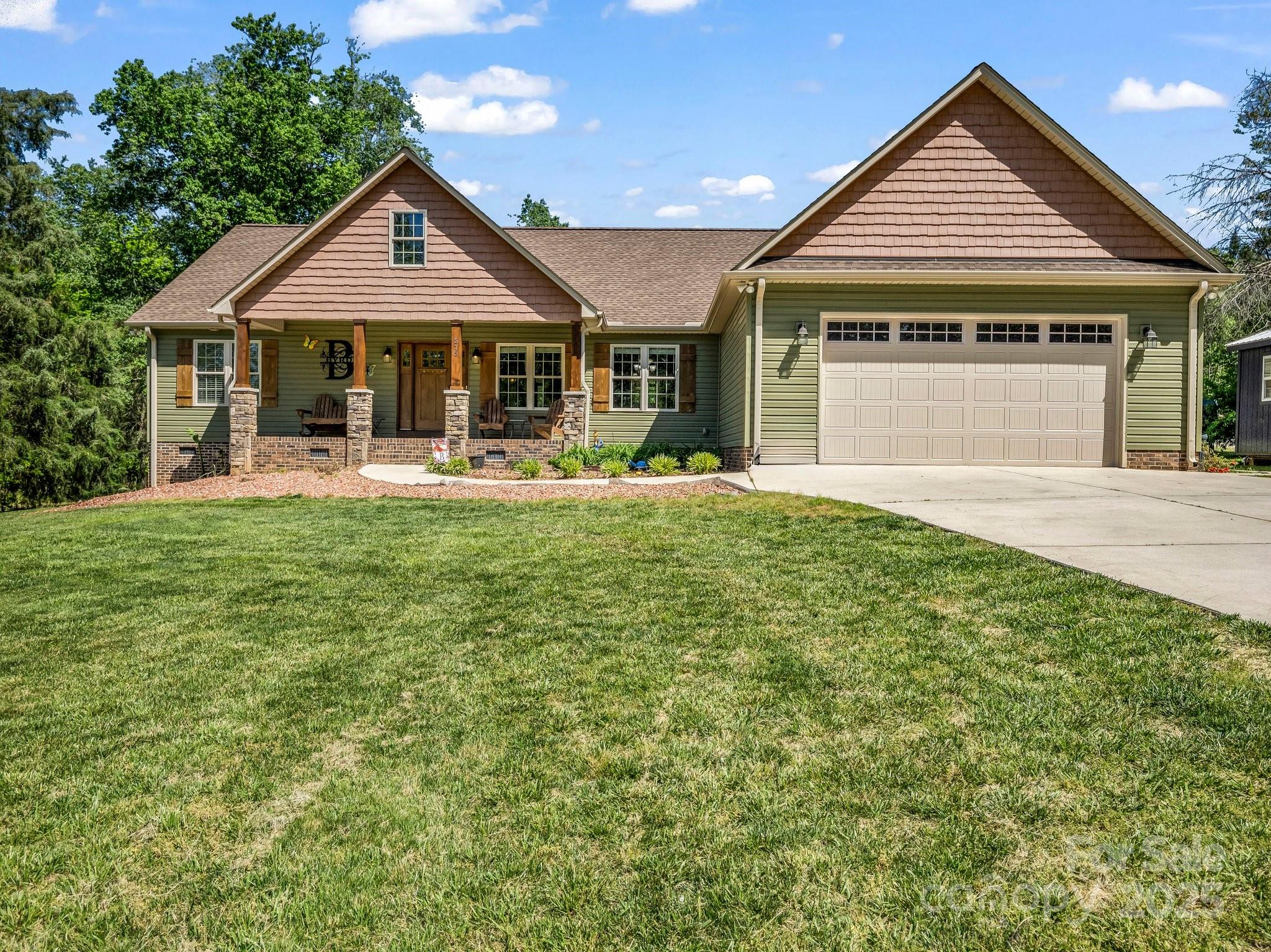 575 Hill Road Property Photo