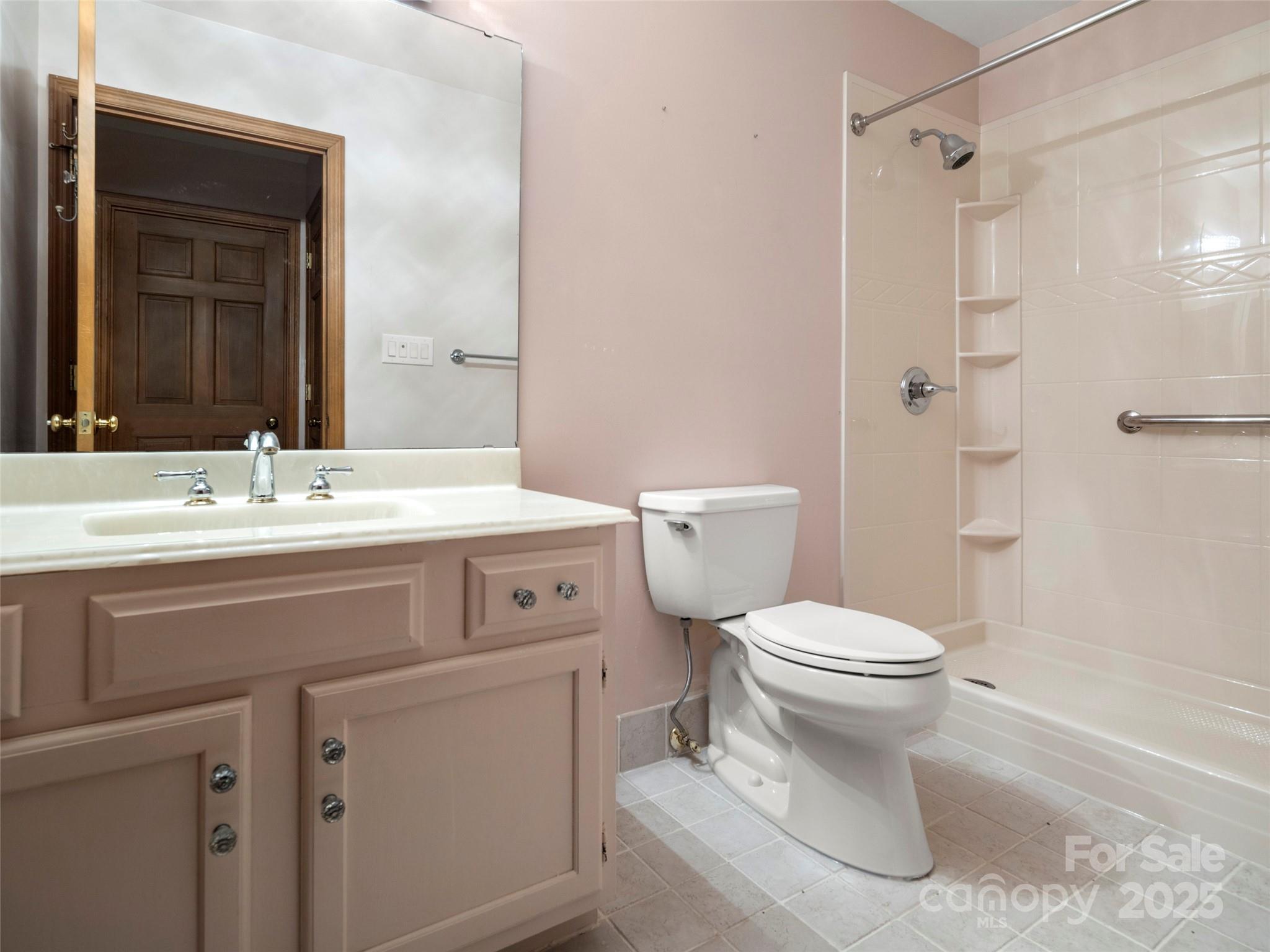 15 Ridge Terrace C-1 Property Photo 8