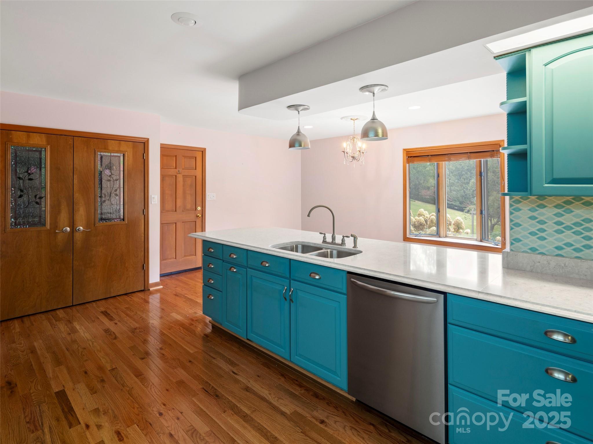 15 Ridge Terrace C-1 Property Photo 9