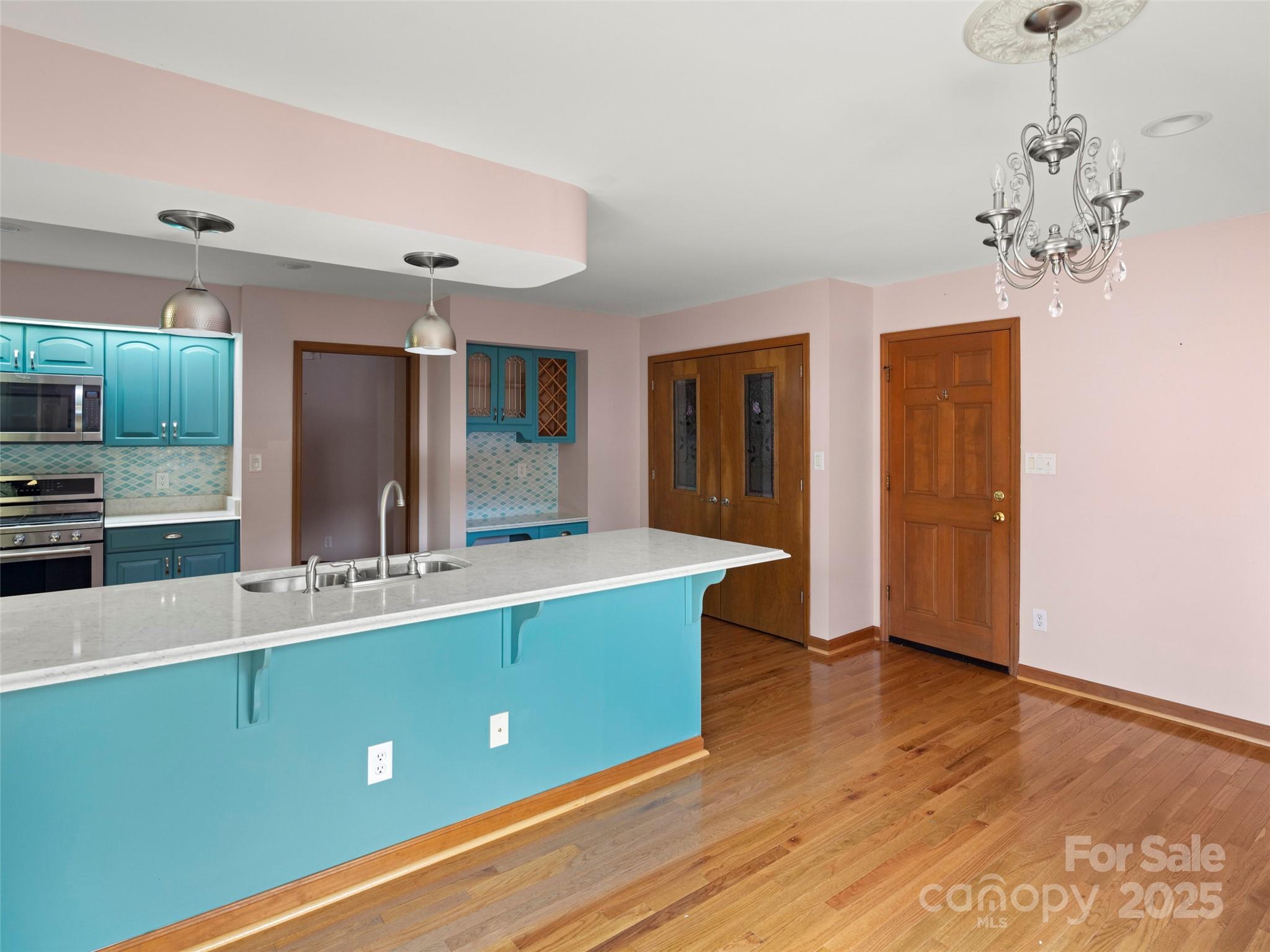 15 Ridge Terrace C-1 Property Photo 14