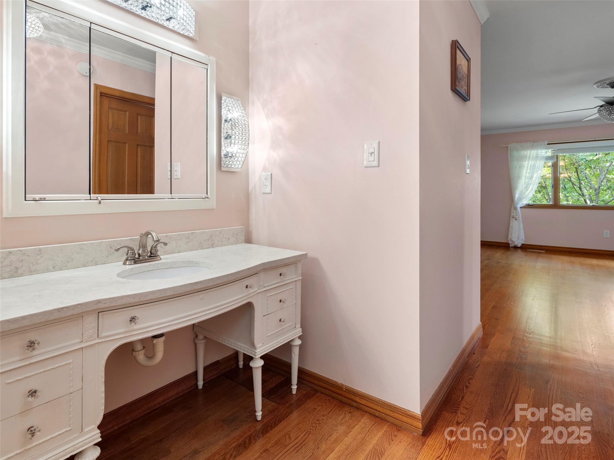 15 Ridge Terrace C-1 Property Photo 17