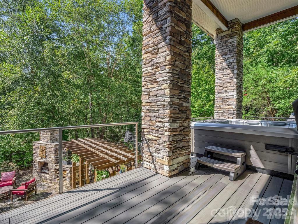 167 Trails End Property Photo 35