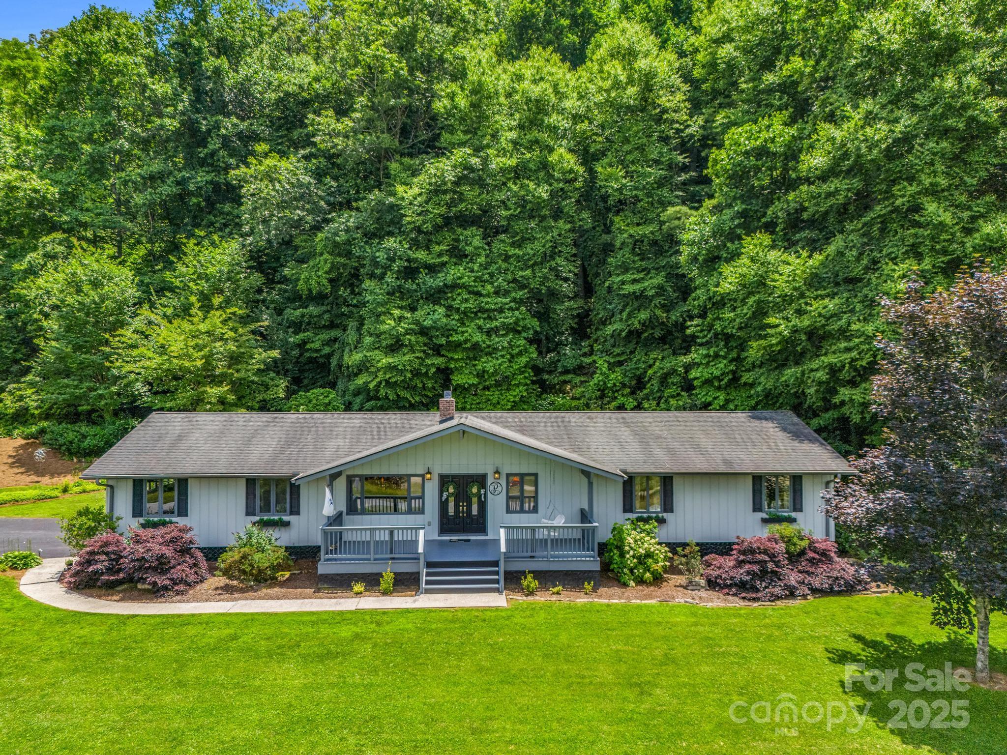 24 Middlemount Drive Property Photo