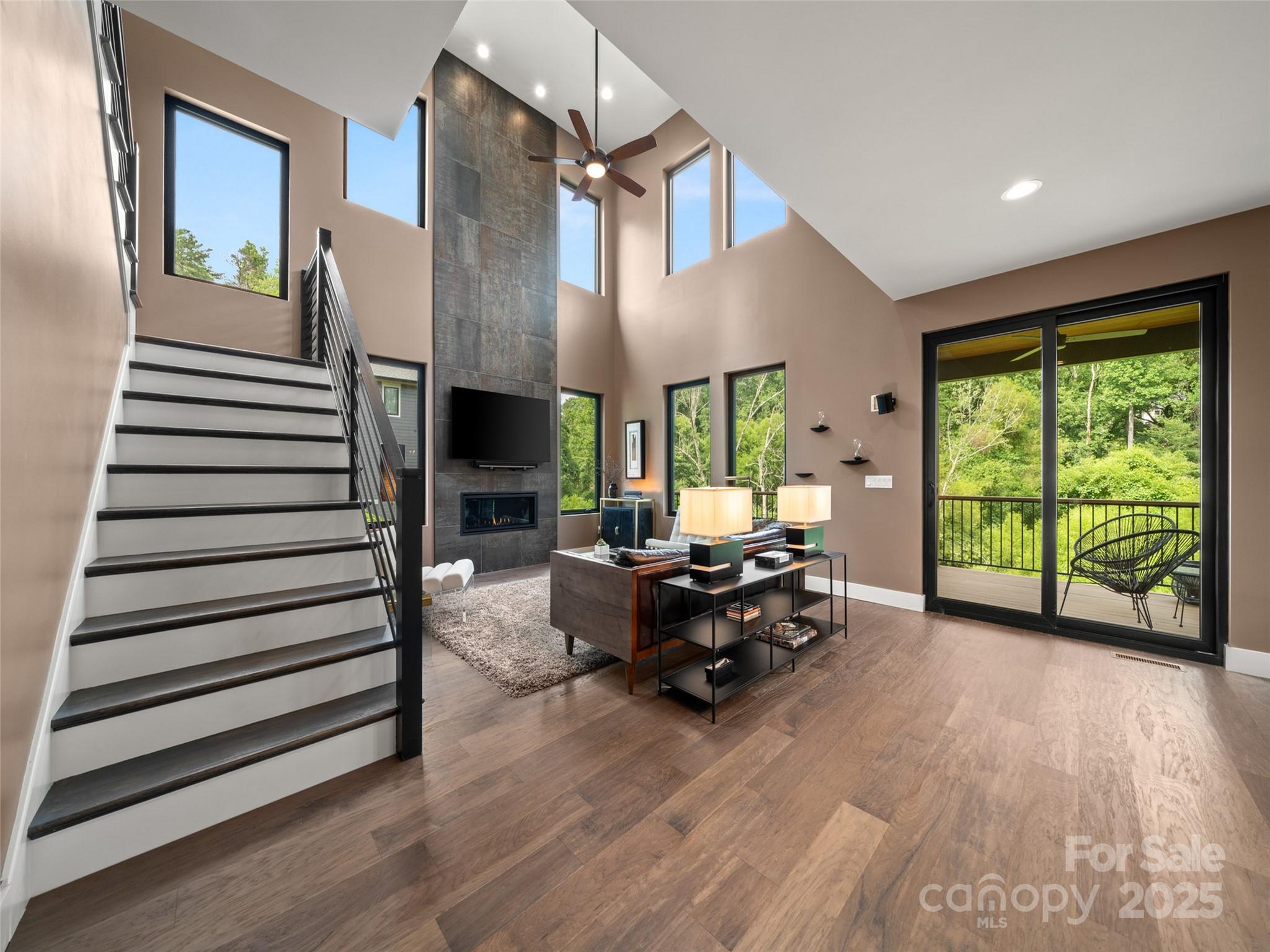 127 Rough Bark Trail Property Photo 9