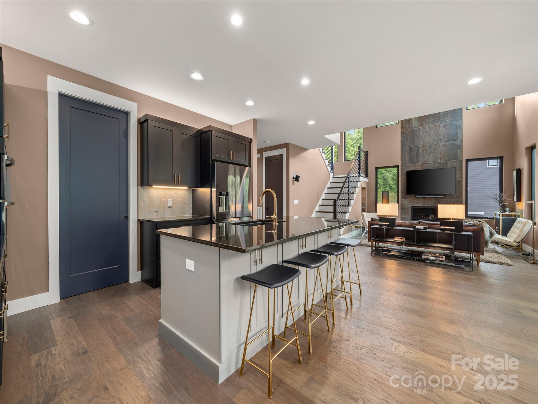 127 Rough Bark Trail Property Photo 14