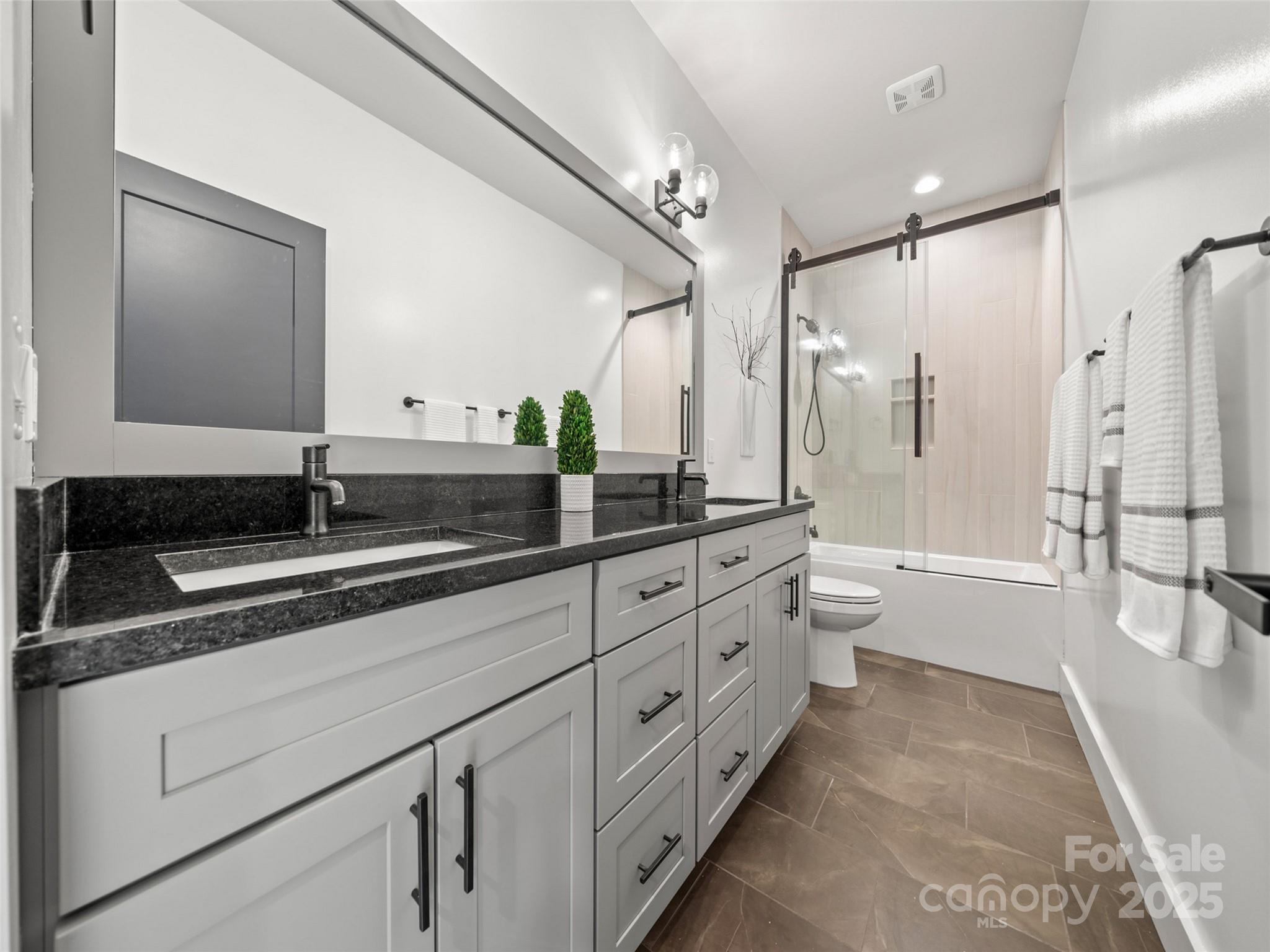 127 Rough Bark Trail Property Photo 33