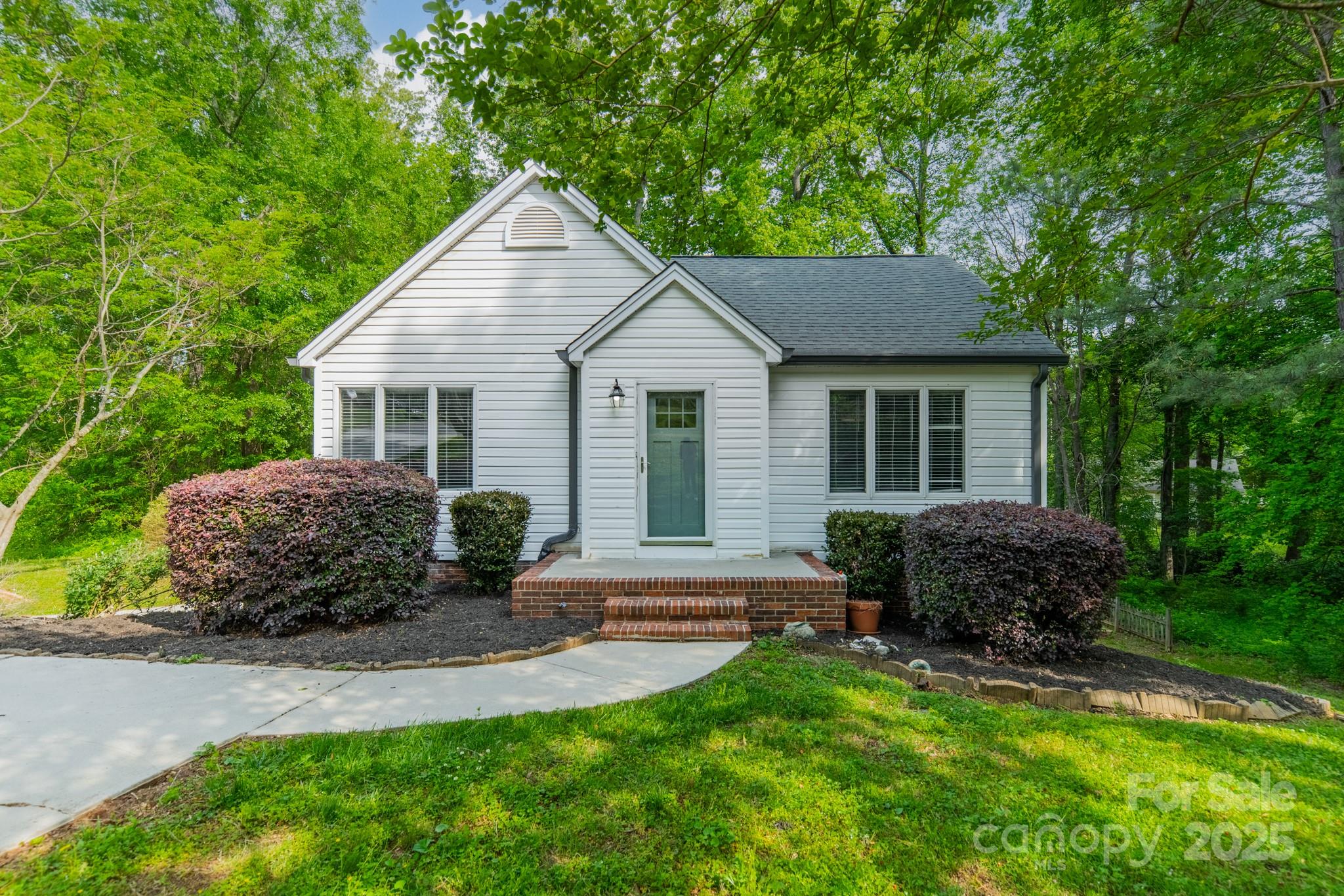 2646 Jacobs Road Property Photo