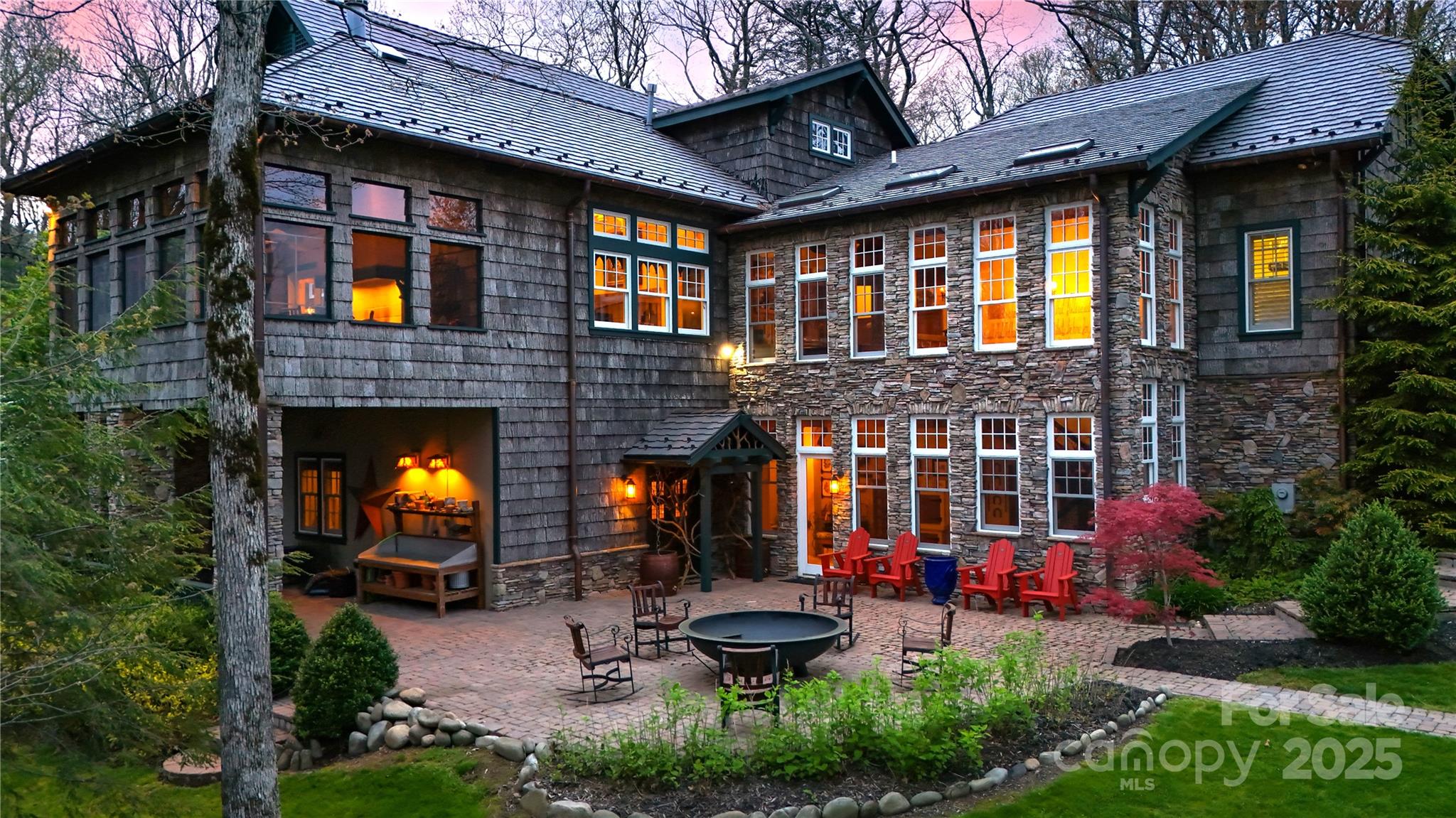 205 W Indrio Road Property Photo 2