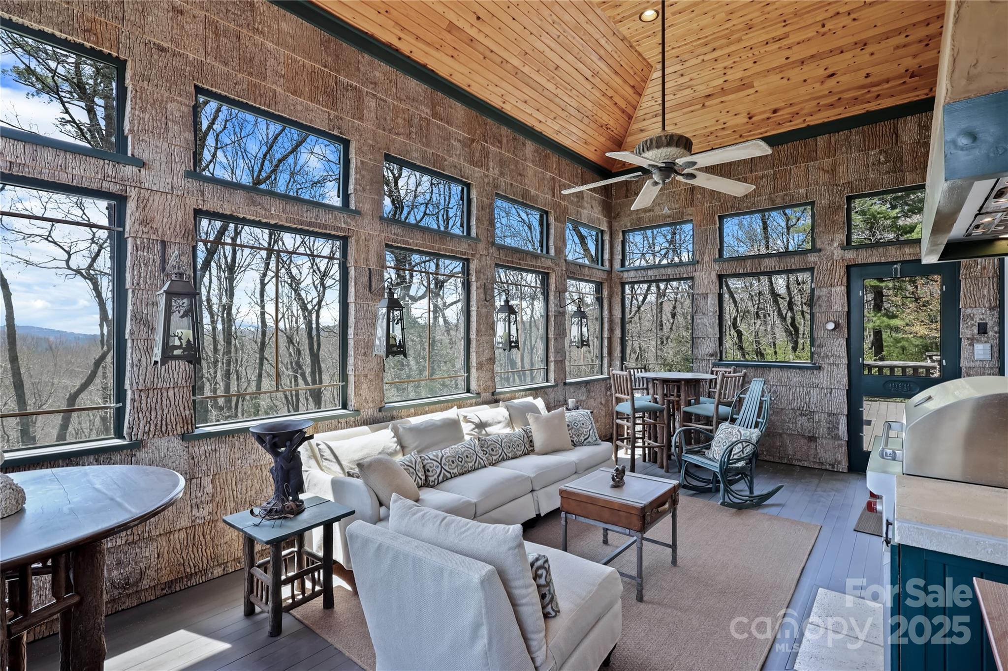 205 W Indrio Road Property Photo 20