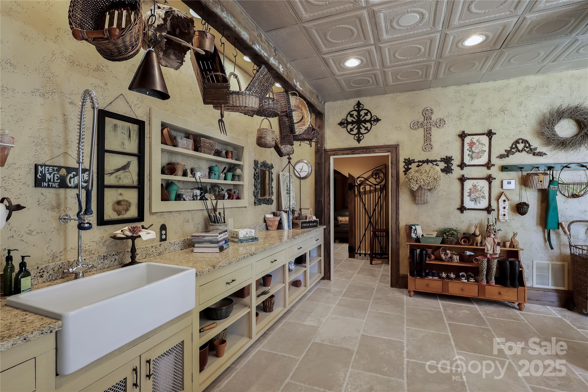 205 W Indrio Road Property Photo 37