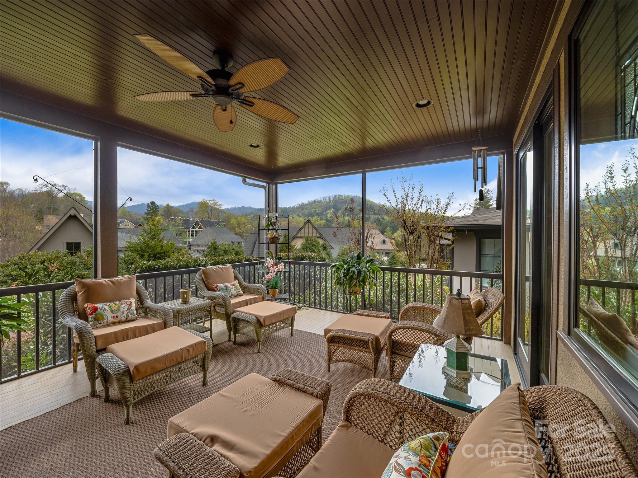 38 Chantilly Drive Property Photo