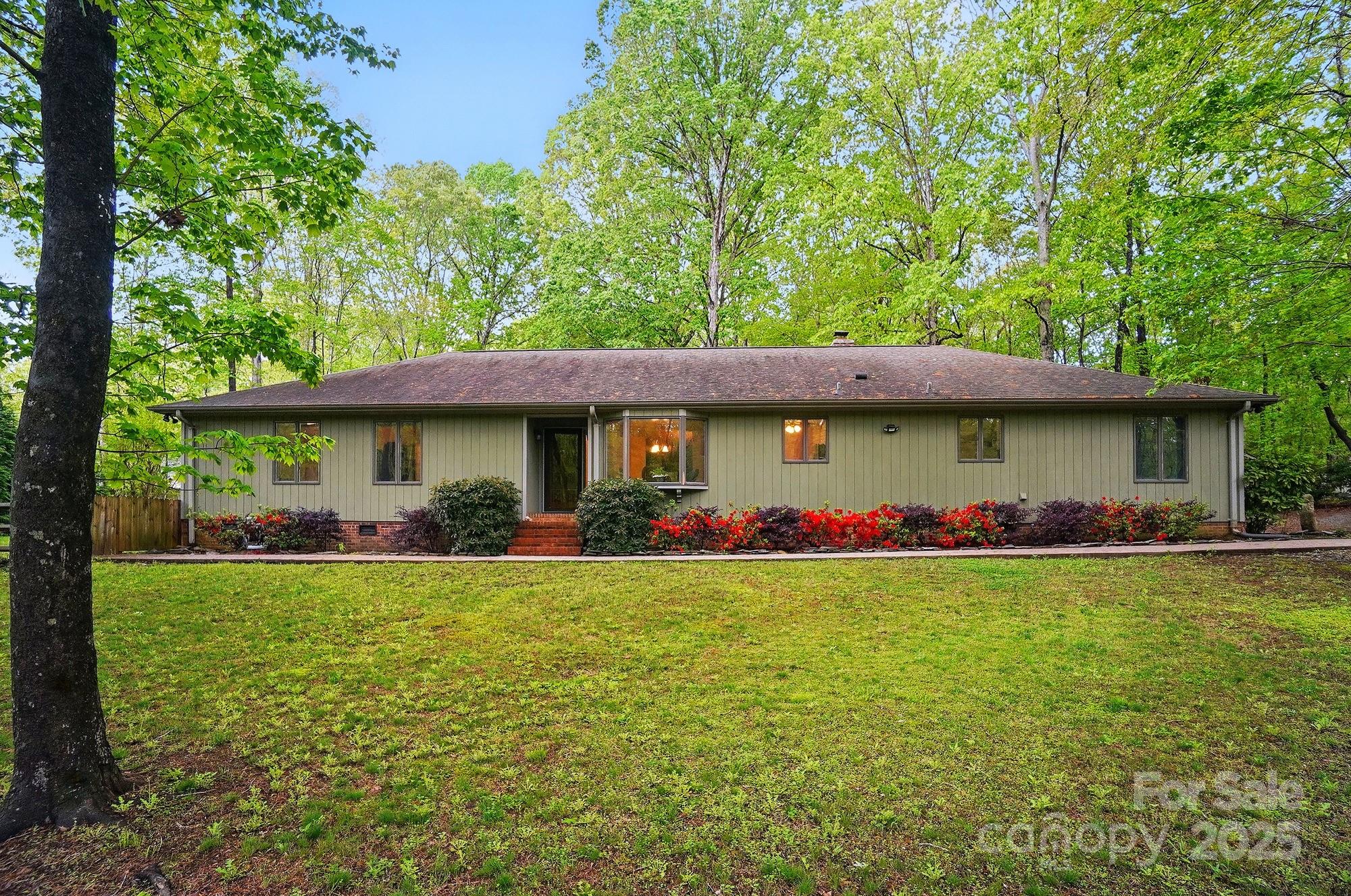 109 Canterbury Lane Property Photo