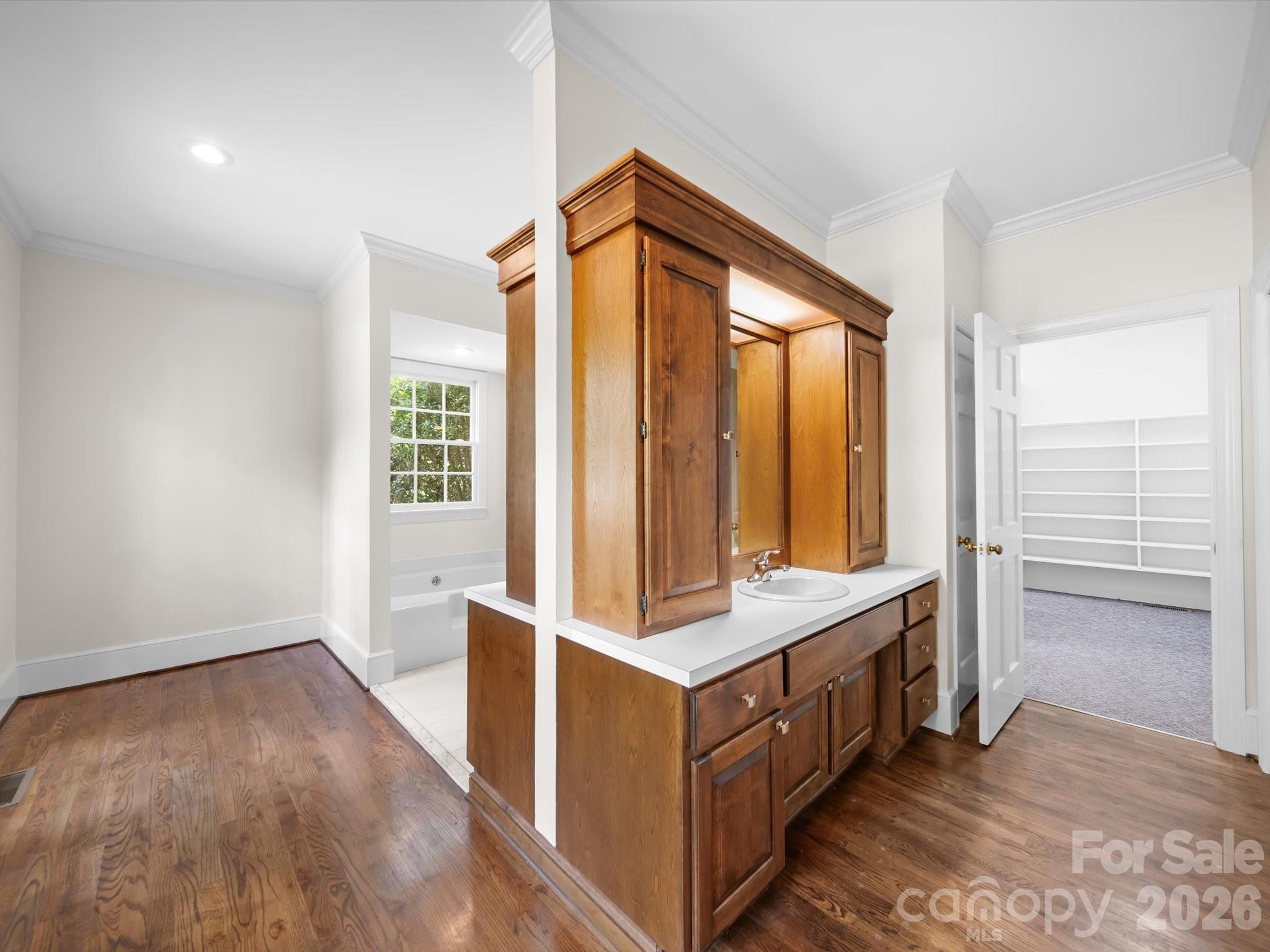 216 Anderson Street Property Photo 13