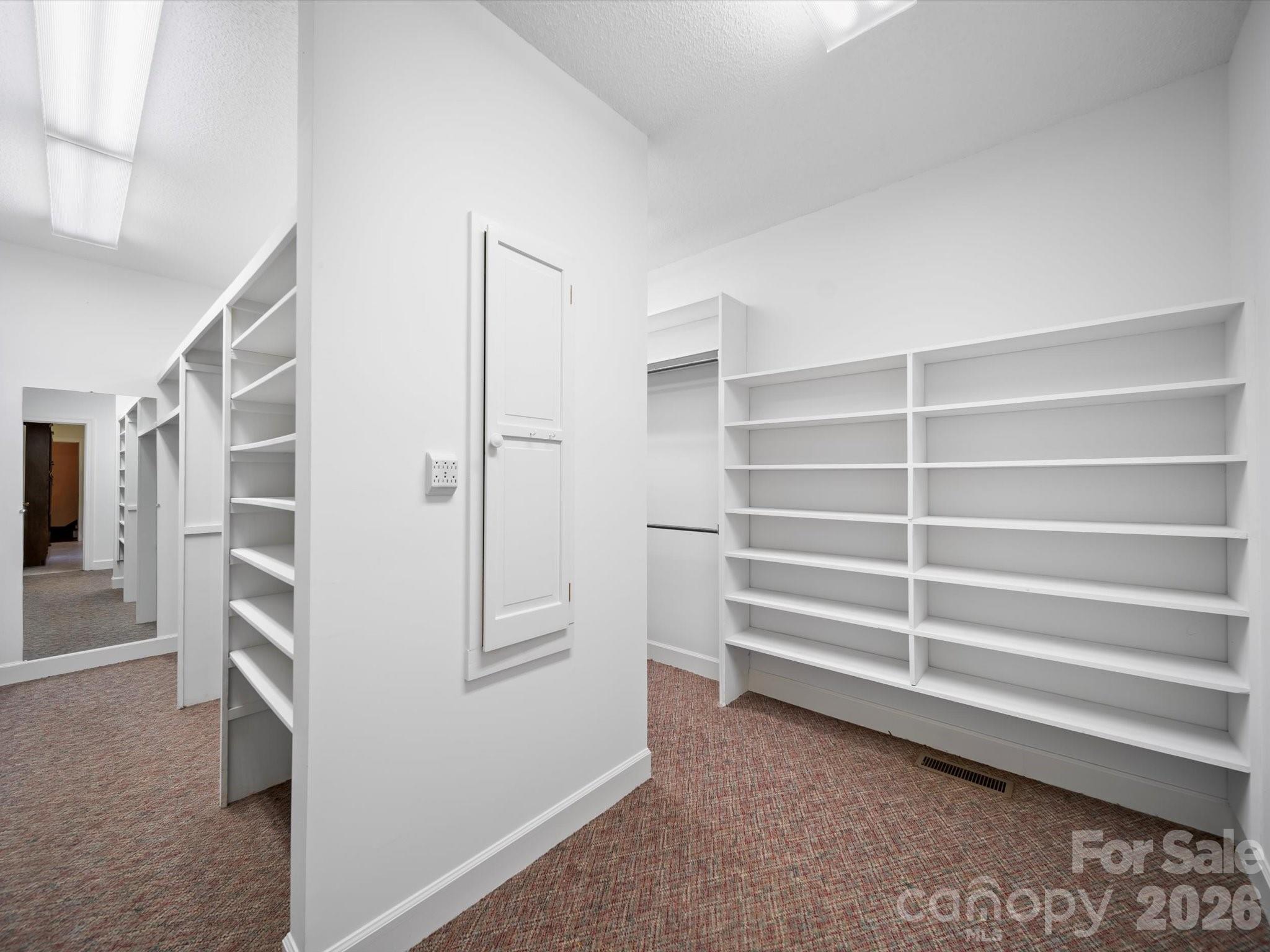 216 Anderson Street Property Photo 16