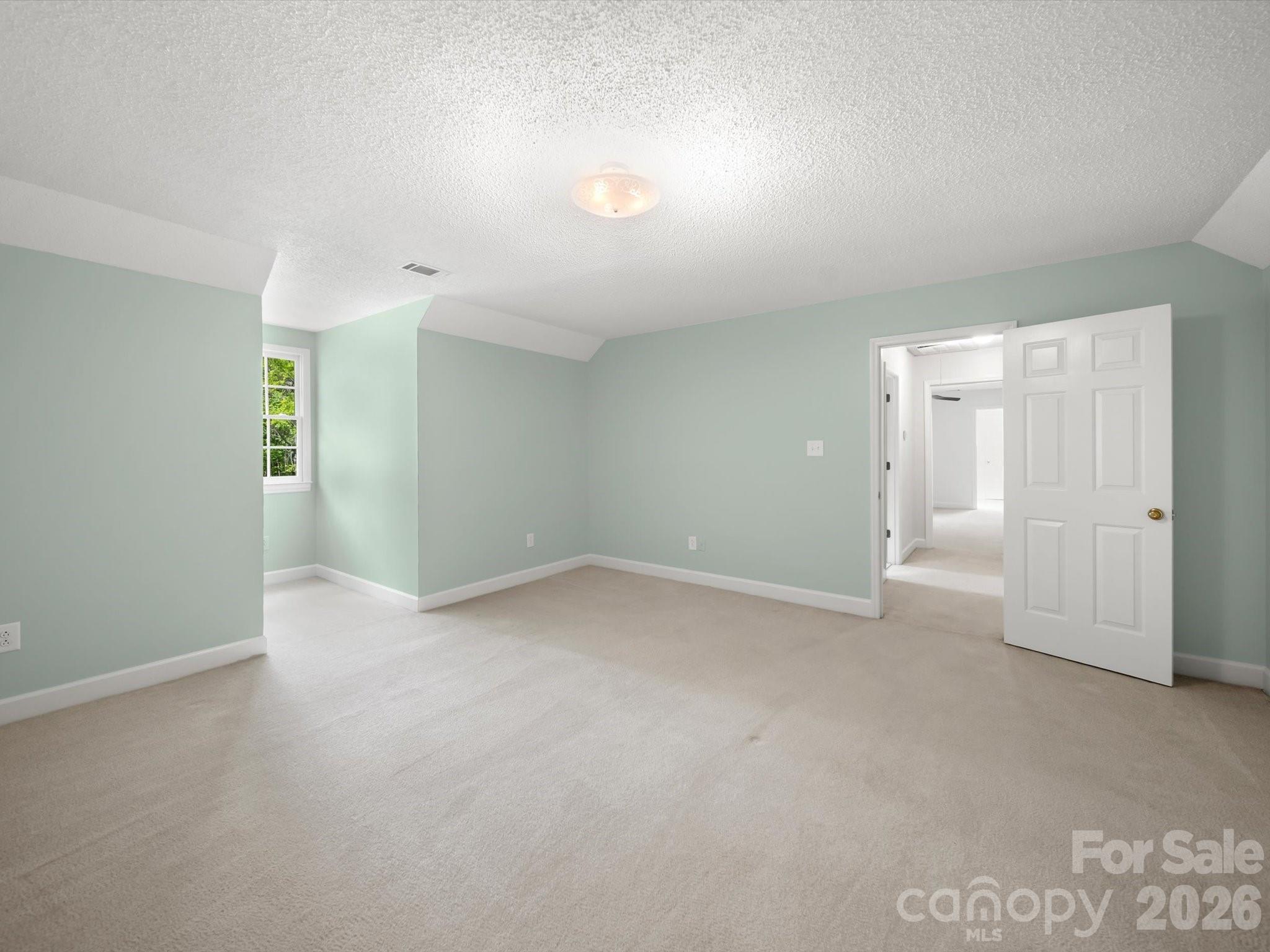216 Anderson Street Property Photo 19