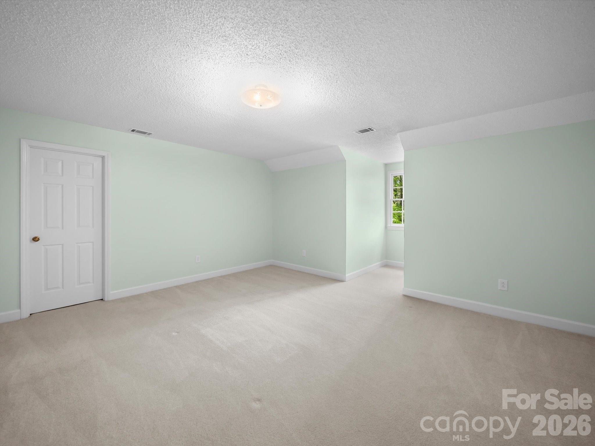 216 Anderson Street Property Photo 20