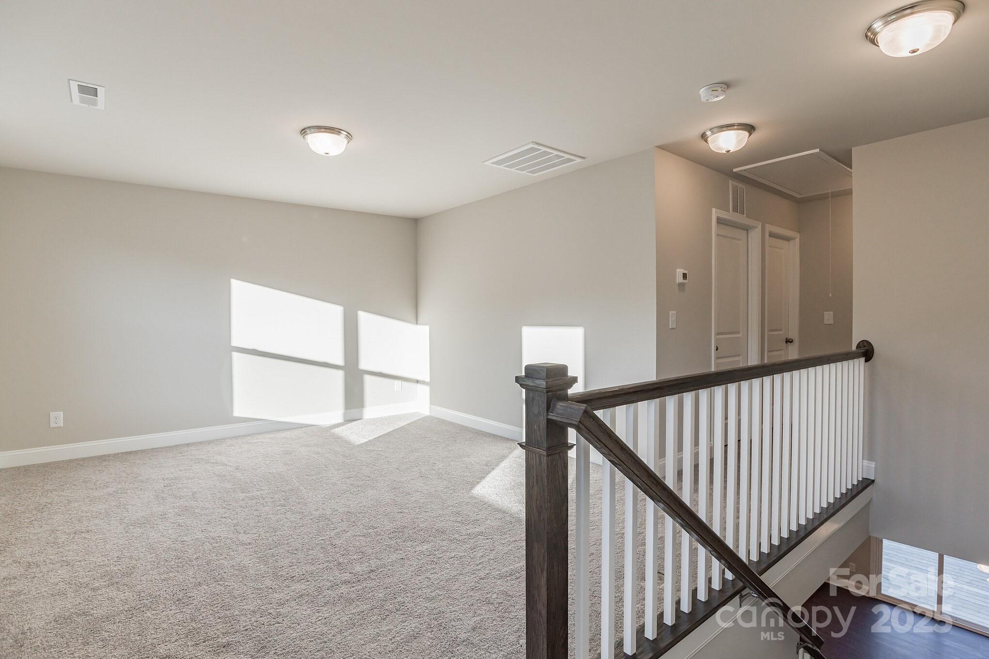 4176 River Run Circle Property Photo 6