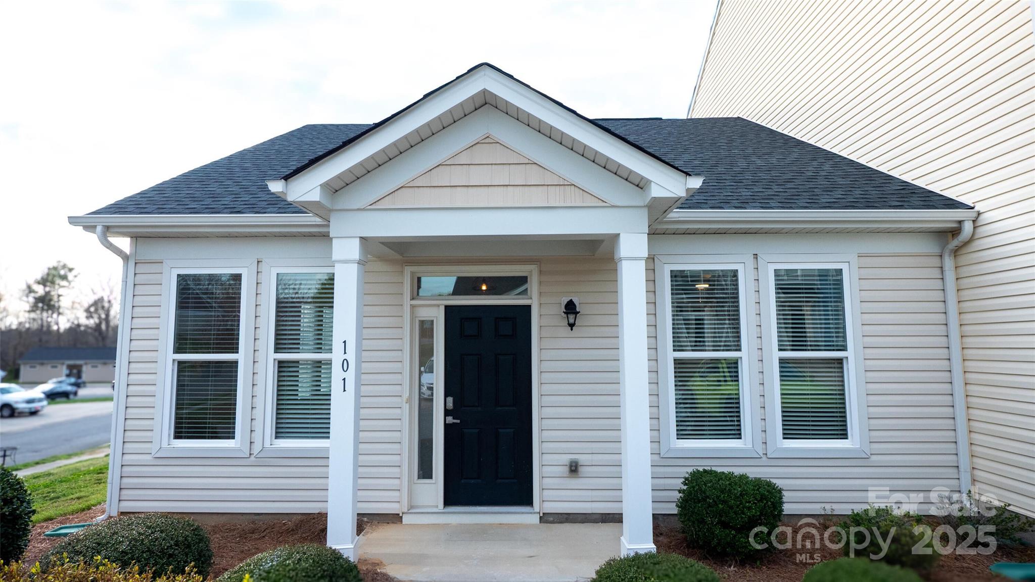 101 N Ferncliff Drive Property Photo