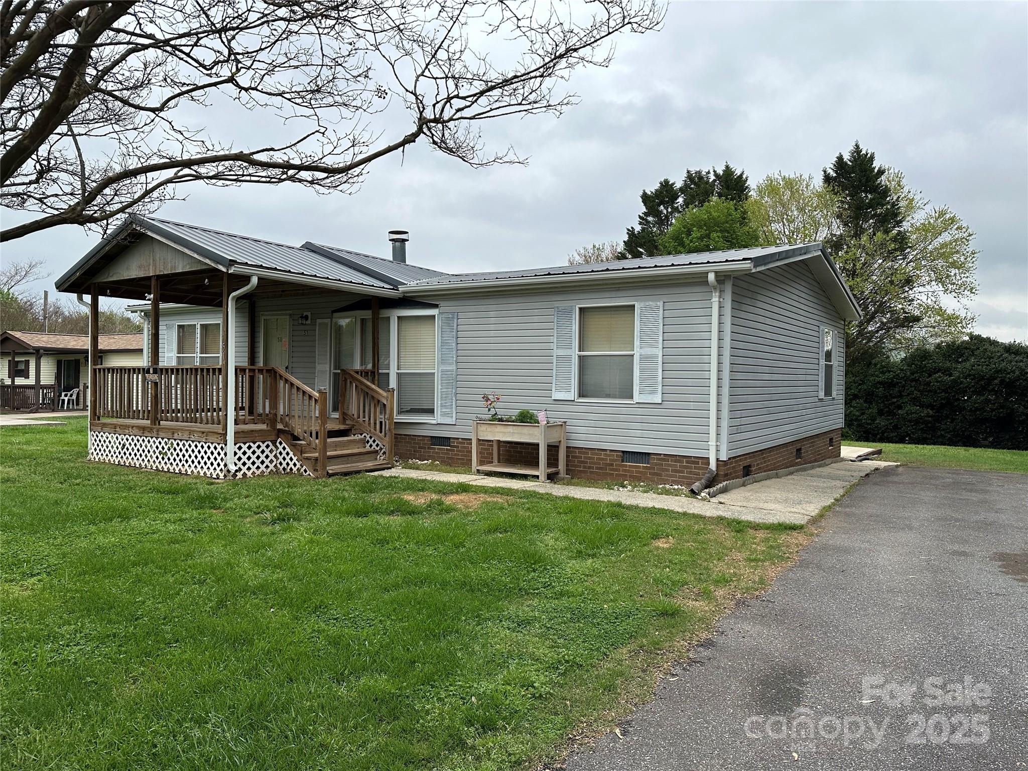 51 Kings Drive Property Photo