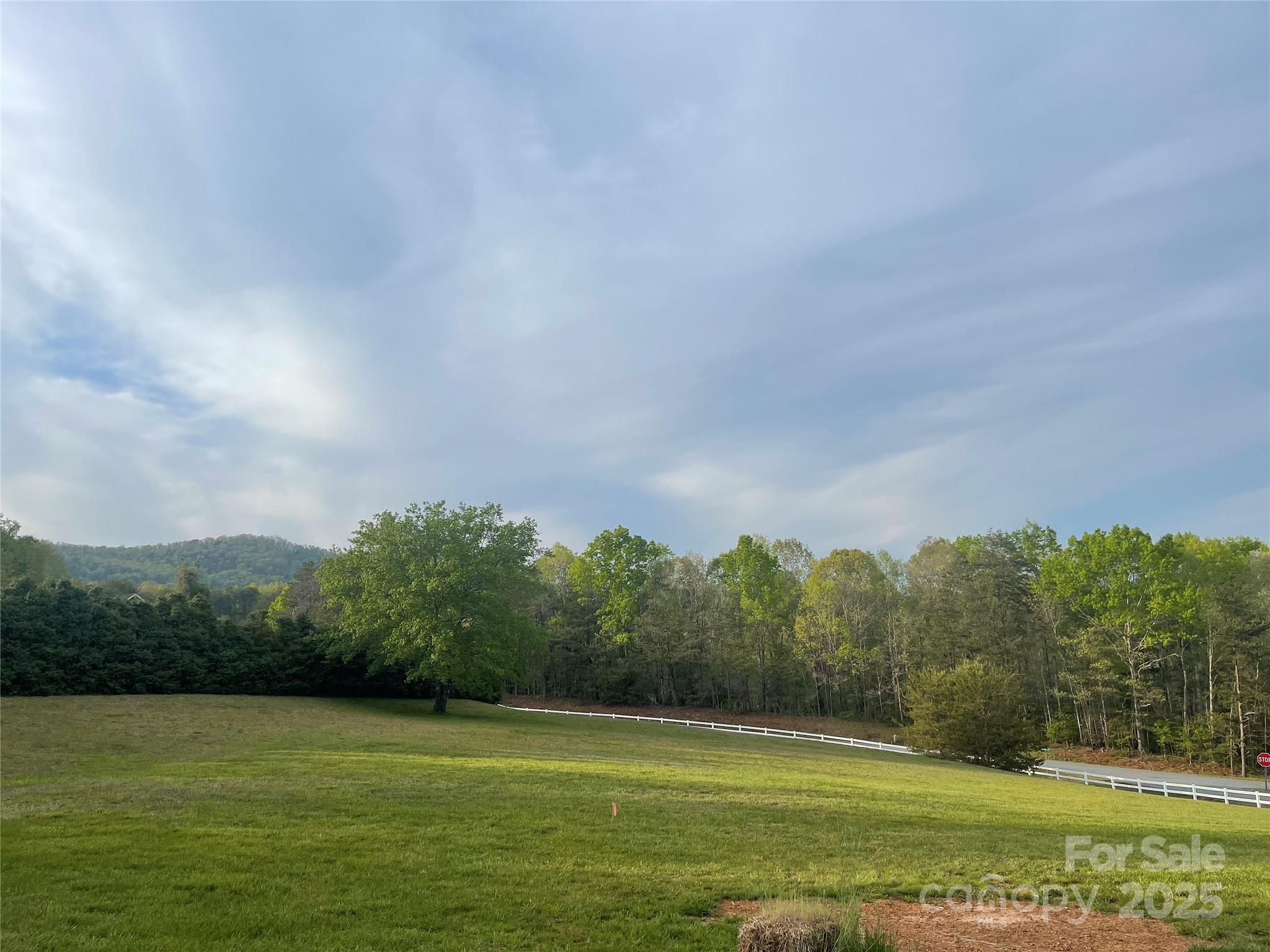 6161 Willowbottom Road Property Photo 1