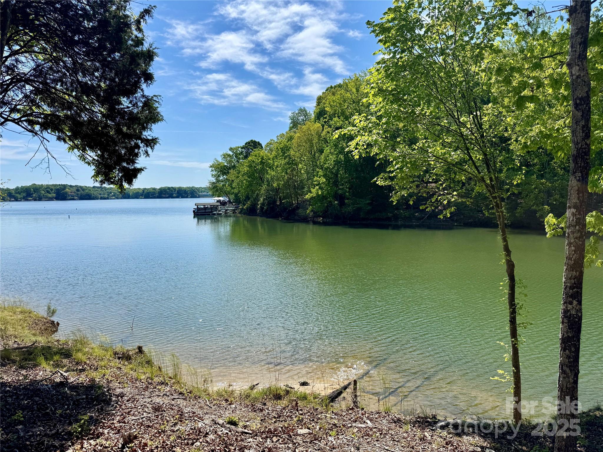 4095 Kingfisher Drive Property Photo 2