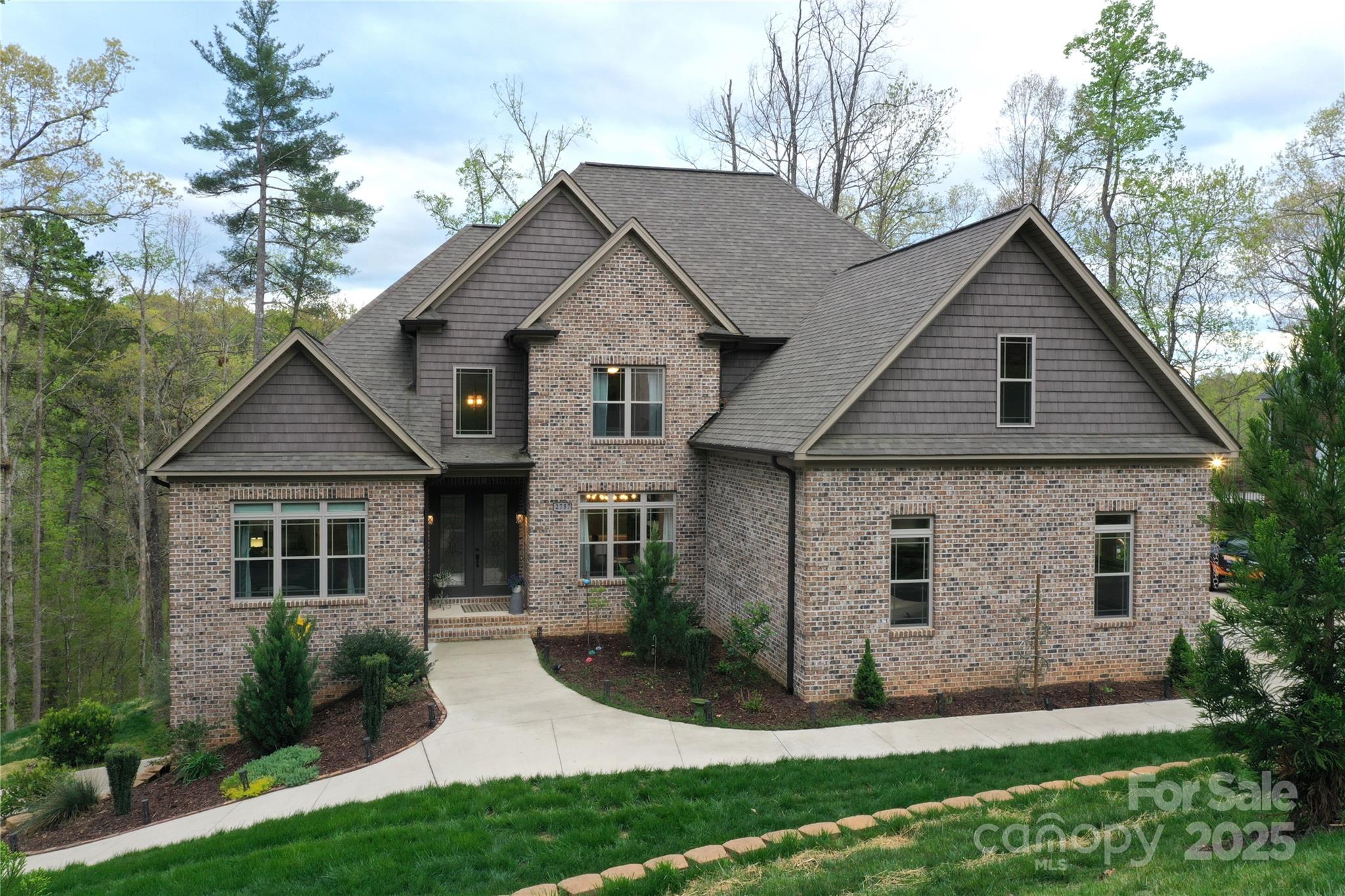 2757 Trent Drive Property Photo