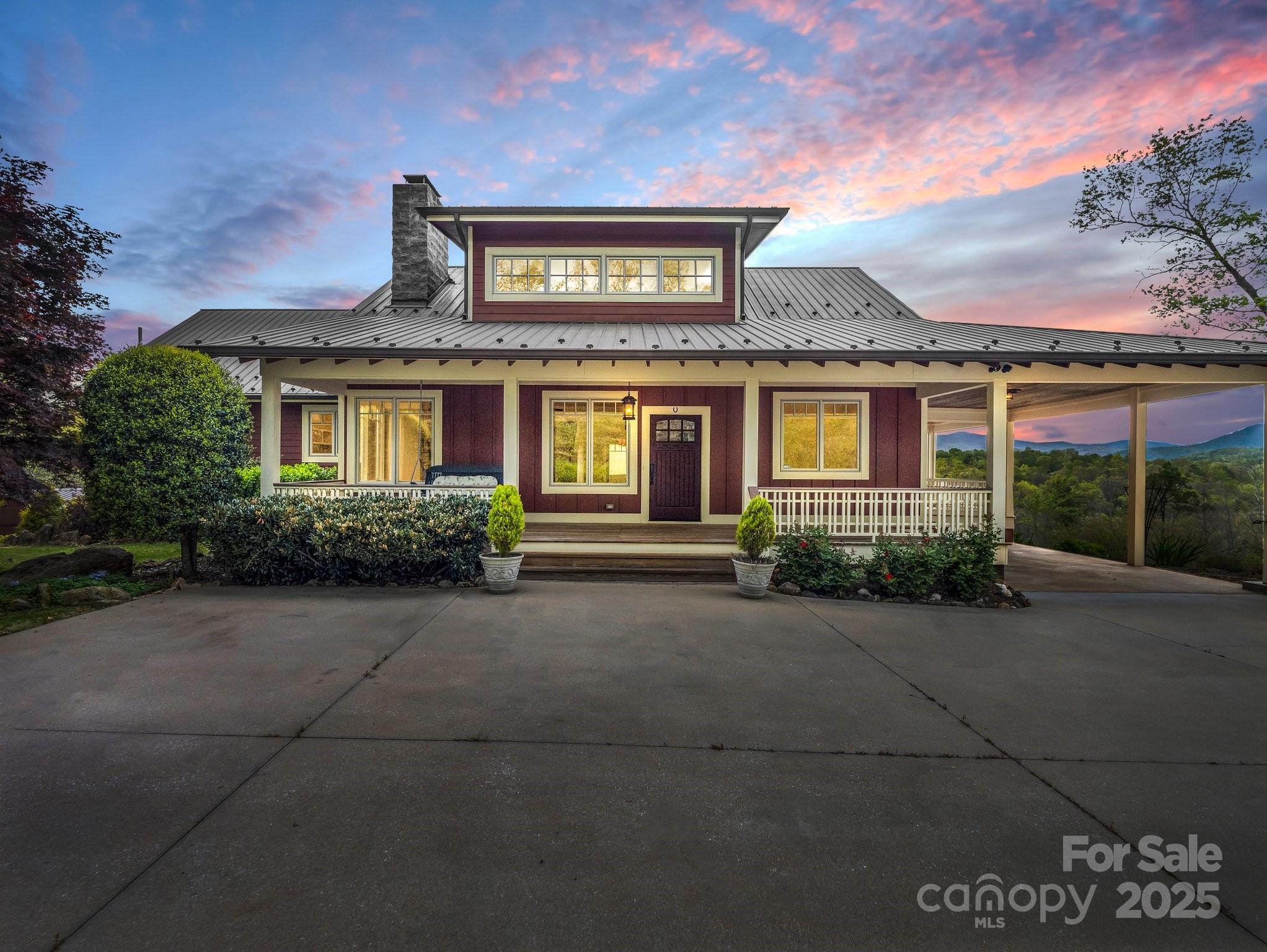 111 Arabesque Way Property Photo