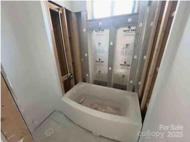 8038 Pawtuckett Road Property Photo 6
