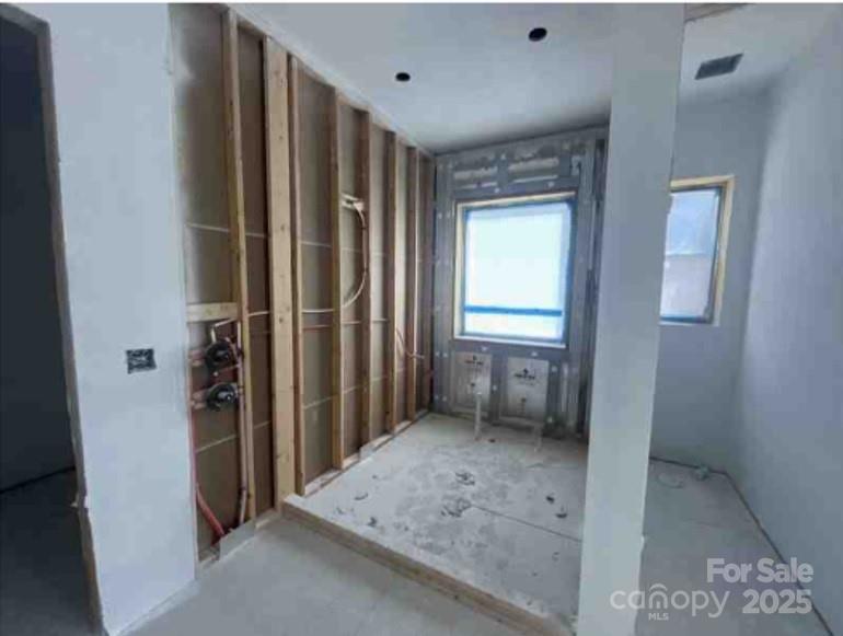 8038 Pawtuckett Road Property Photo 14