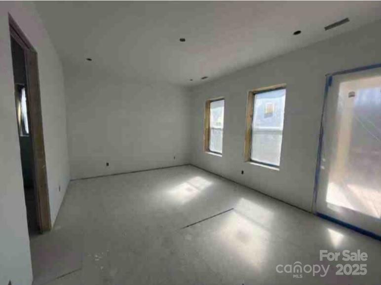 8038 Pawtuckett Road Property Photo 15