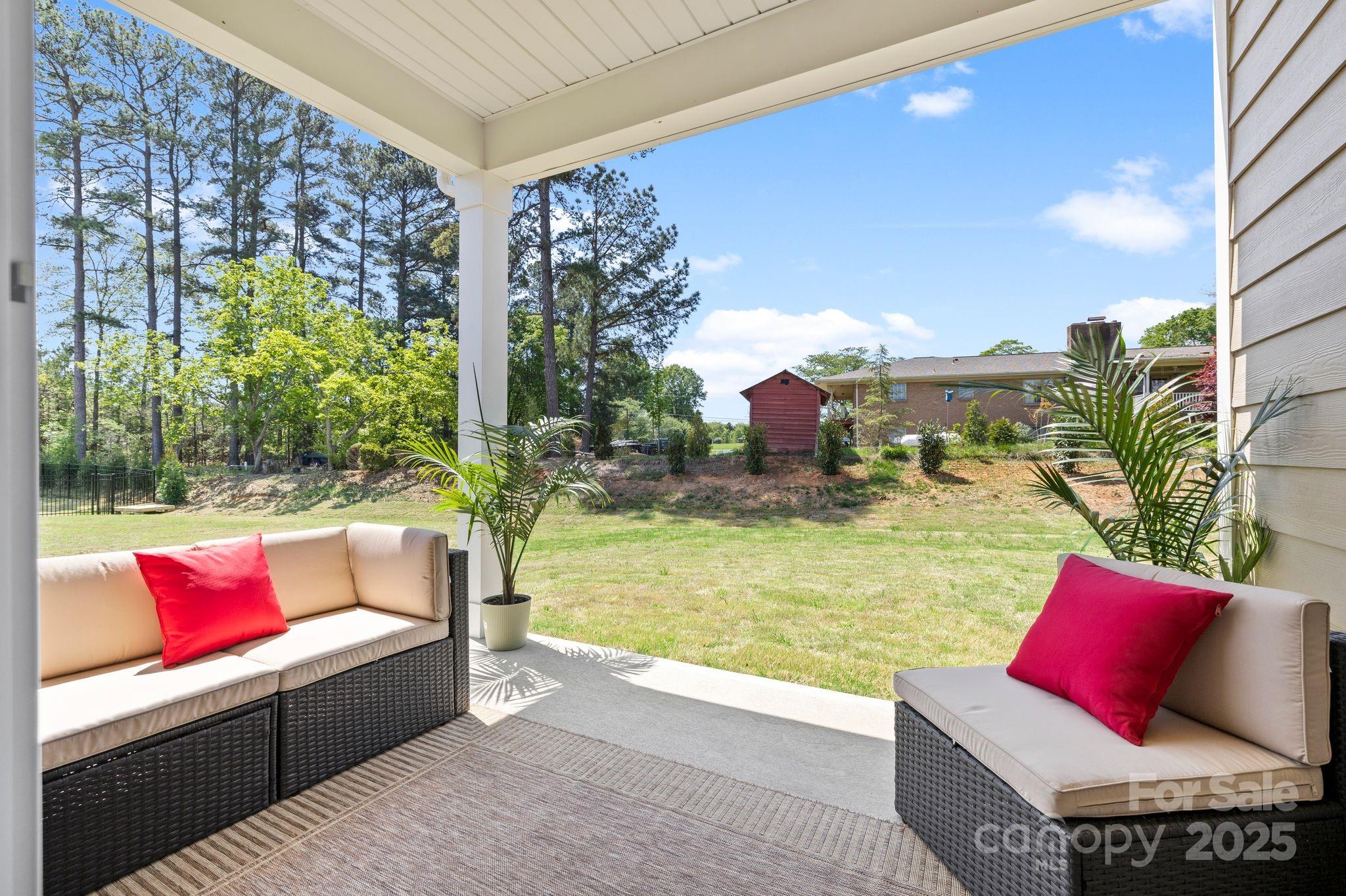 3664 Mercer Street Property Photo 2