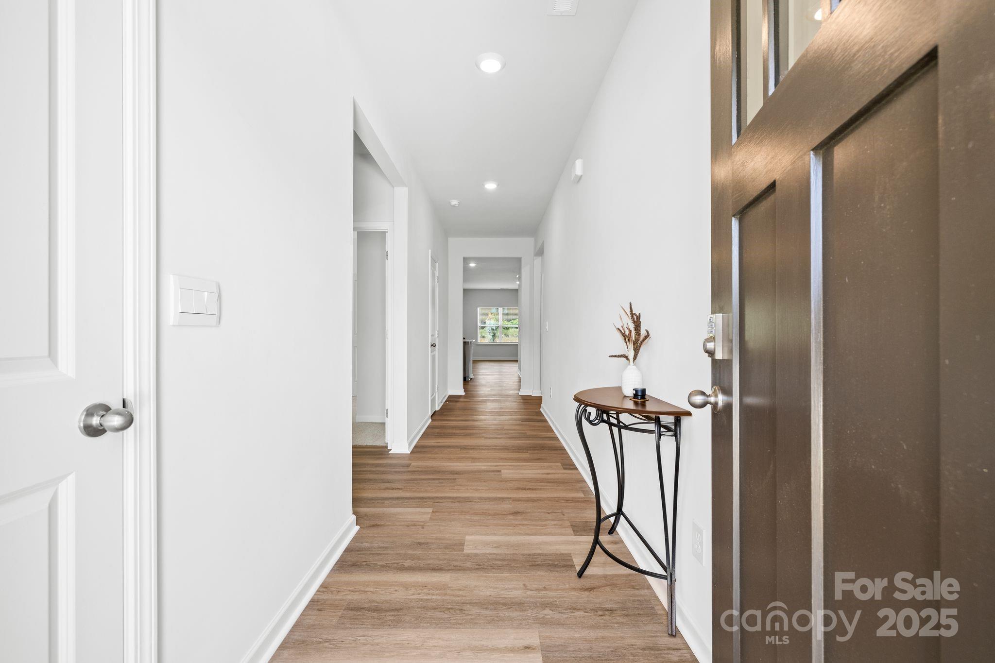 3664 Mercer Street Property Photo 5