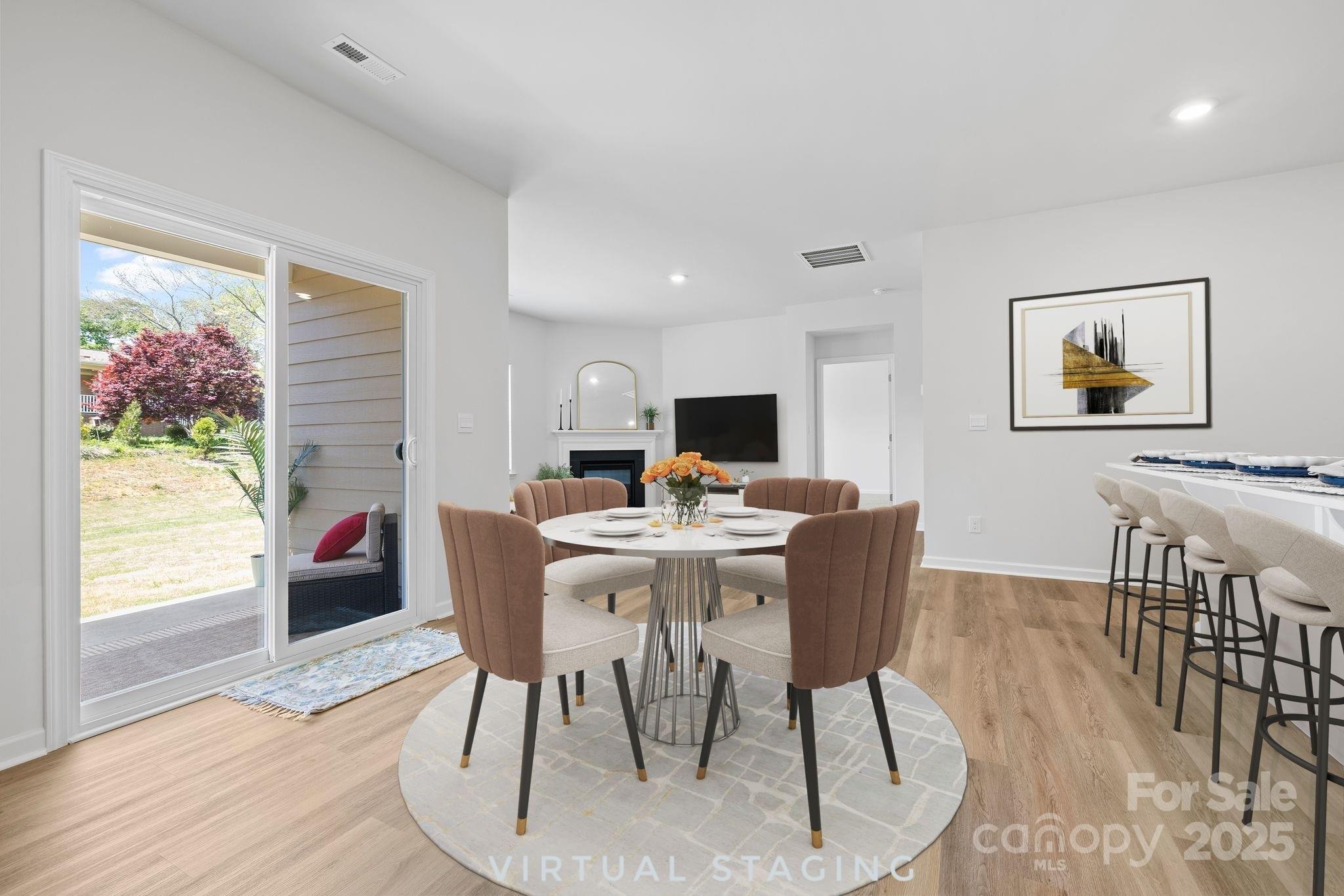 3664 Mercer Street Property Photo 8