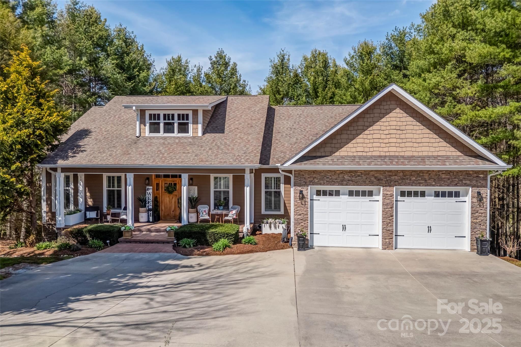 3015 Hickory Nut Trail Property Photo