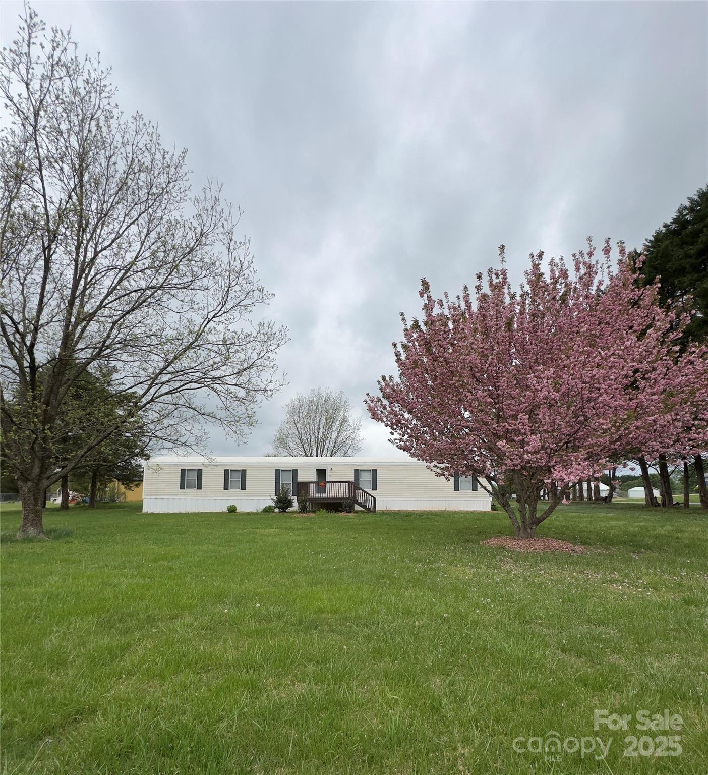 5767 Swinging Bridge Road Property Photo