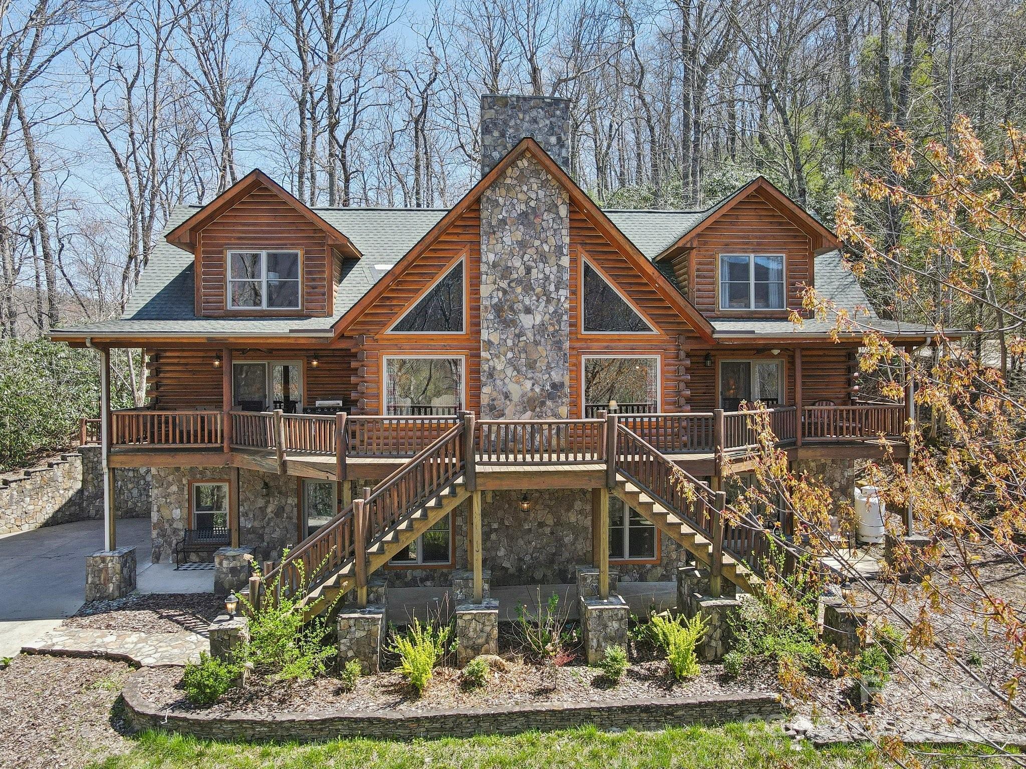 475 S Toe River Road Property Photo