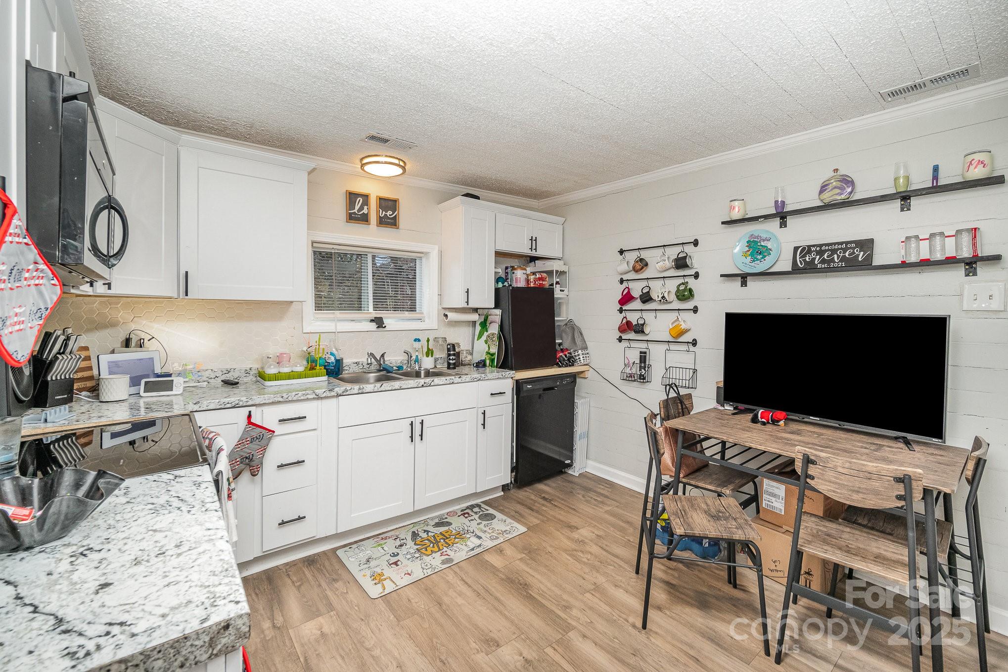 705 Sumter Street Property Photo