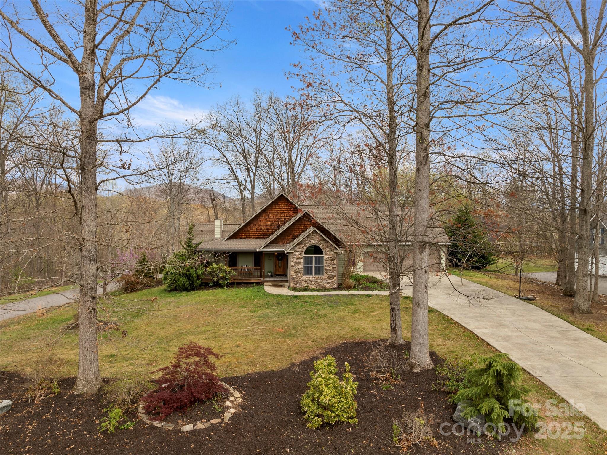 303 E Forest Place Property Photo 1