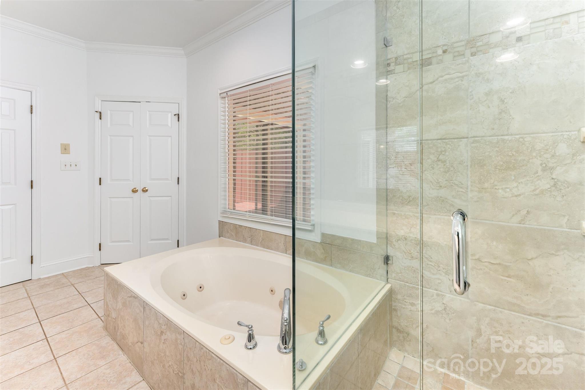 426 Saint Michaels Way Property Photo 23